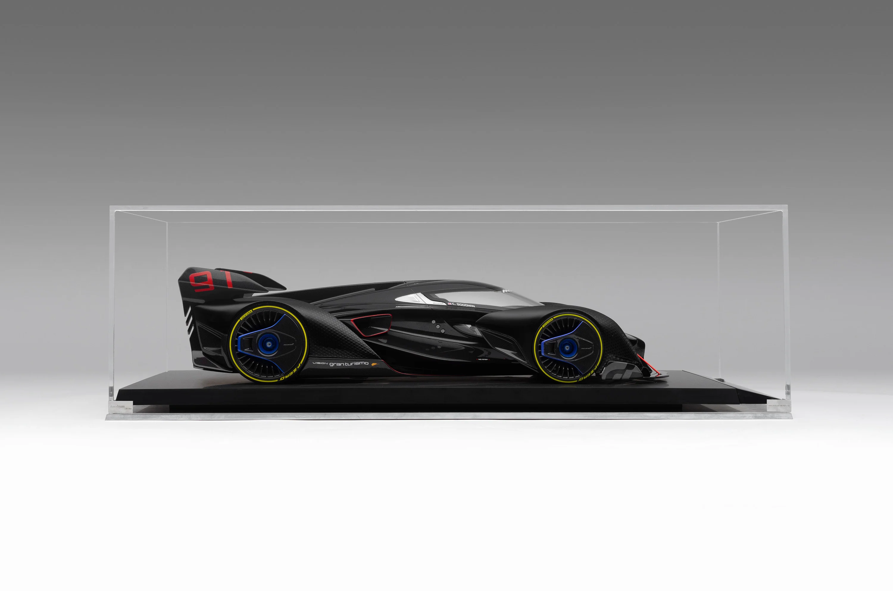 McLaren Ultimate Vision Gran Turismo (2017) - Signed Edition - Image 24