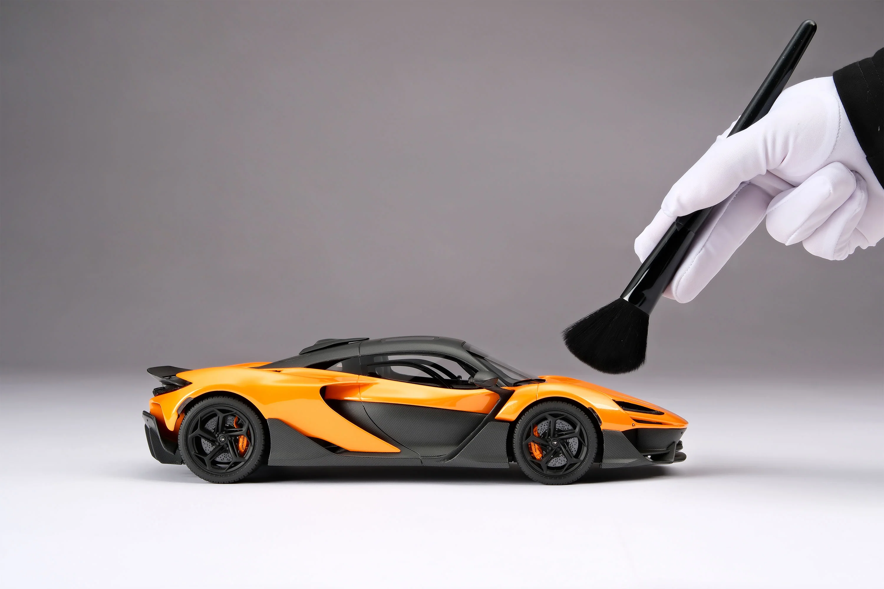 McLaren W1 - Image 4