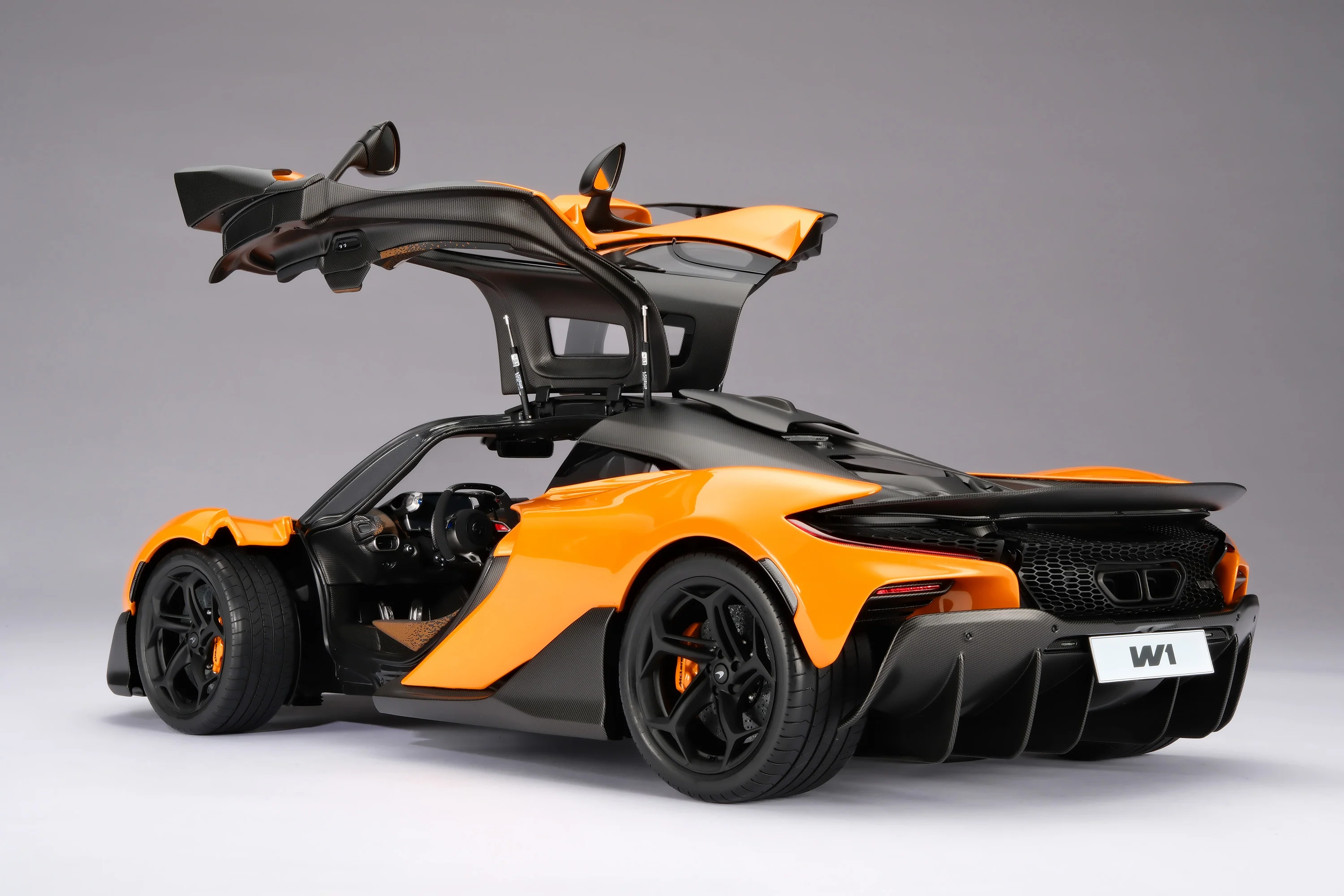 McLaren W1 - Image 14