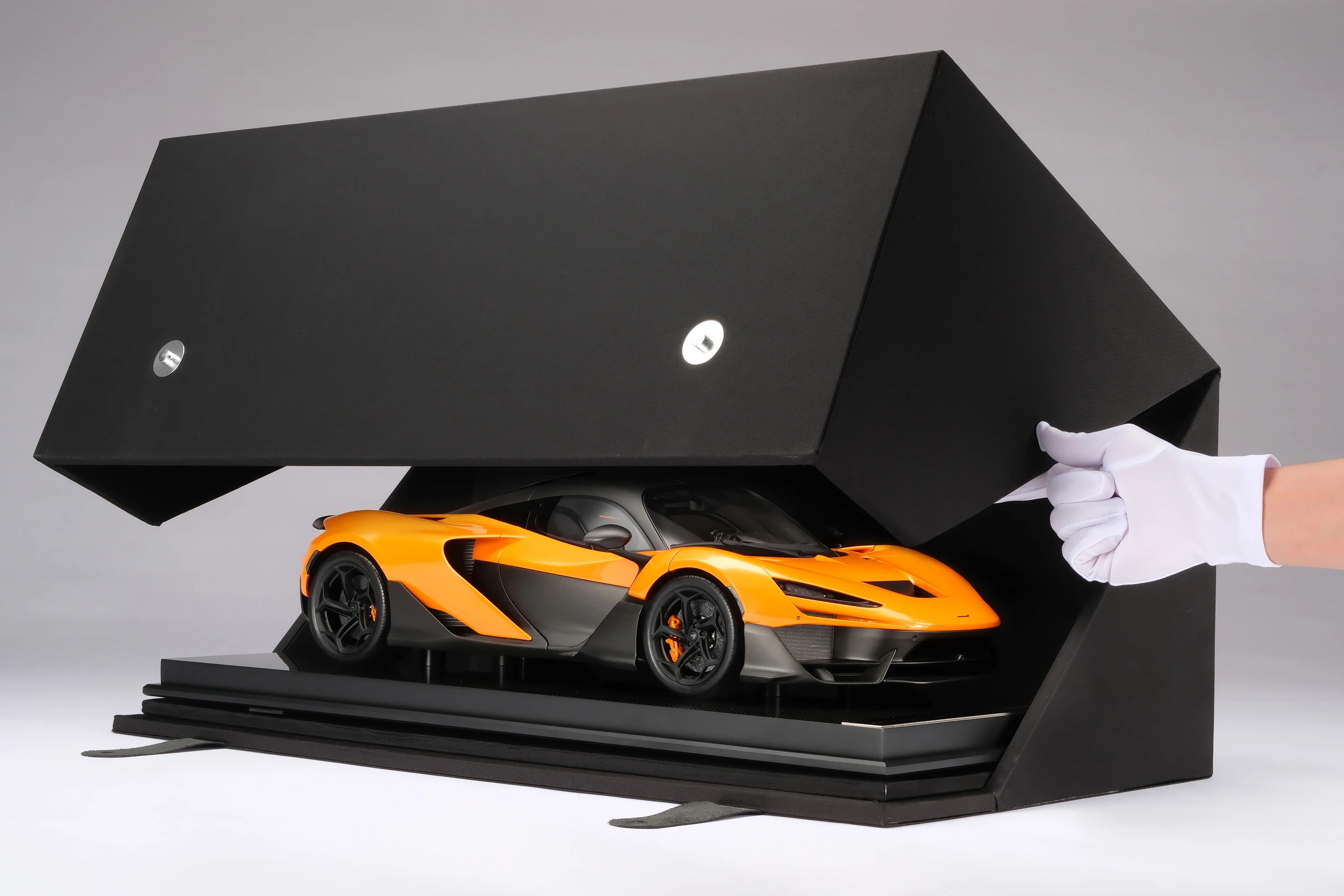 McLaren W1 - Image 23