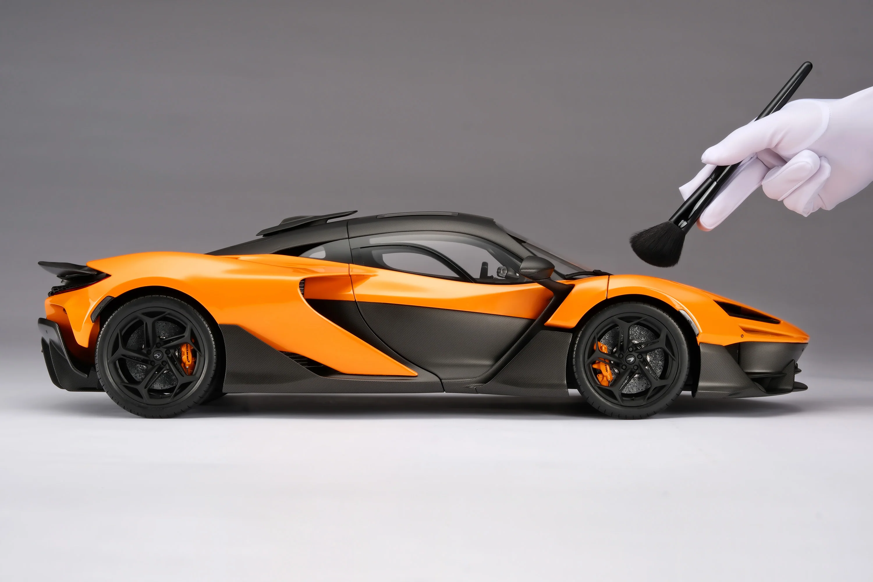 McLaren W1 - Image 4