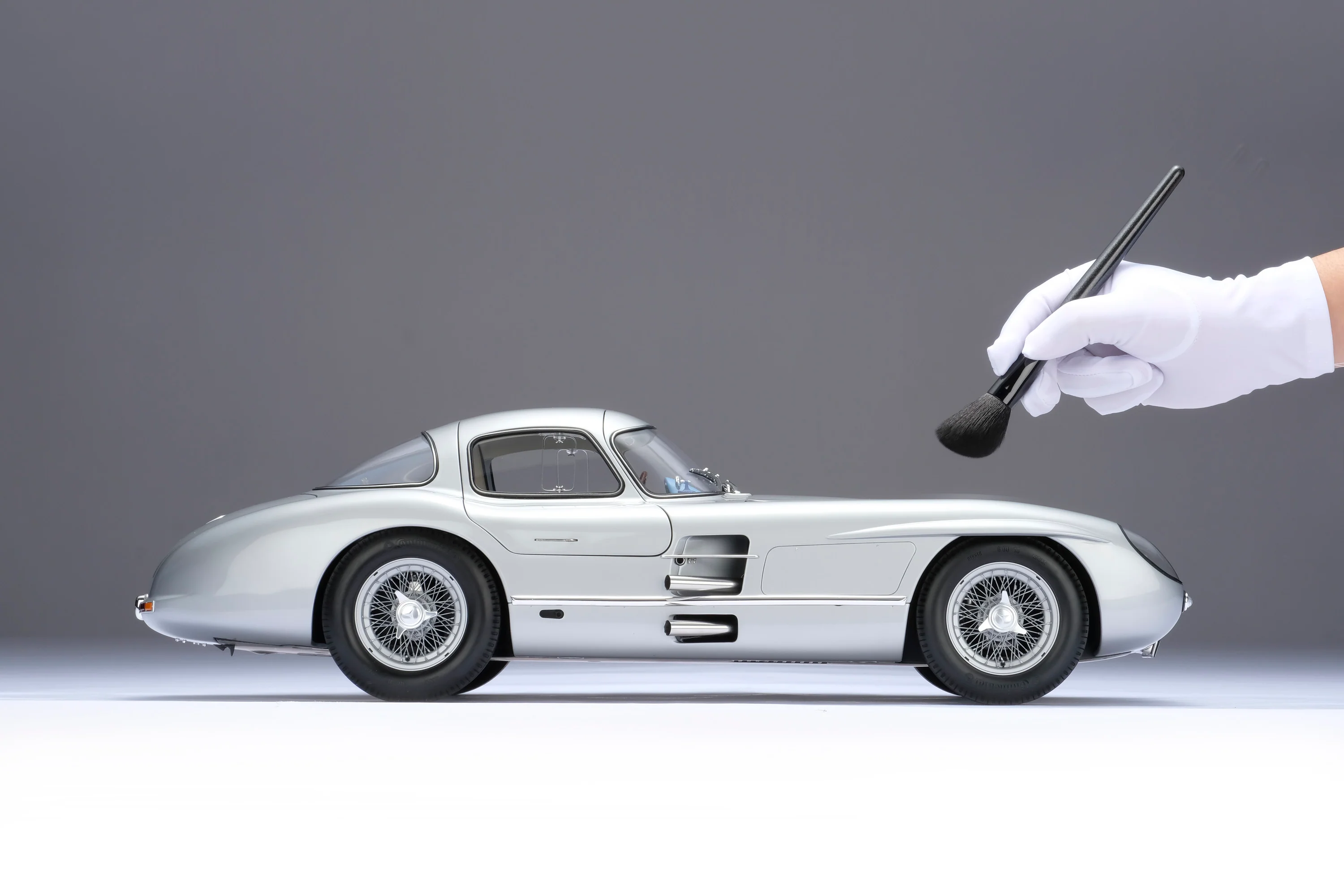 Mercedes-Benz 300 SLR Uhlenhaut Coupe (1955) - Image 4