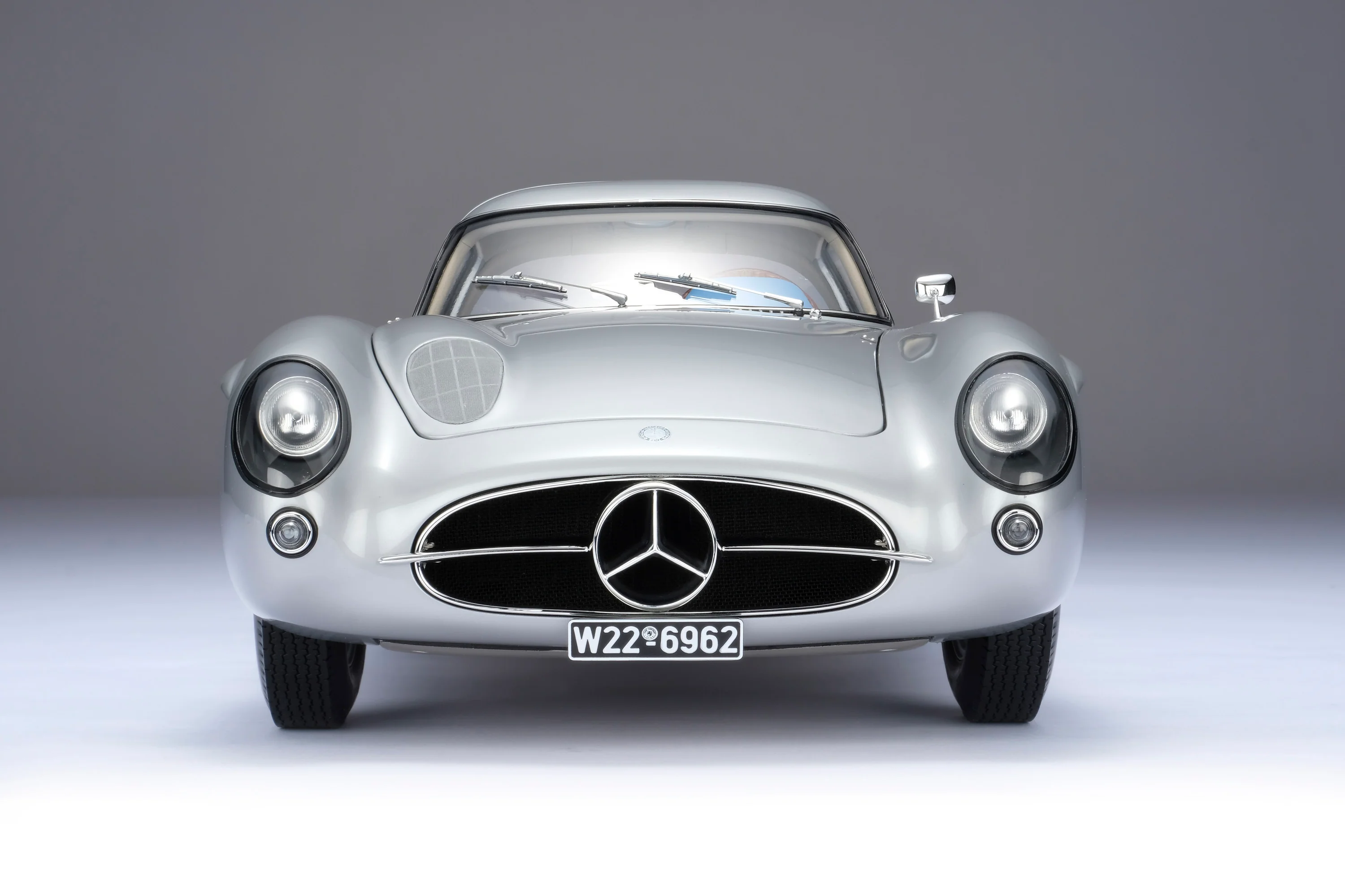 Mercedes-Benz 300 SLR Uhlenhaut Coupe (1955) - Image 6