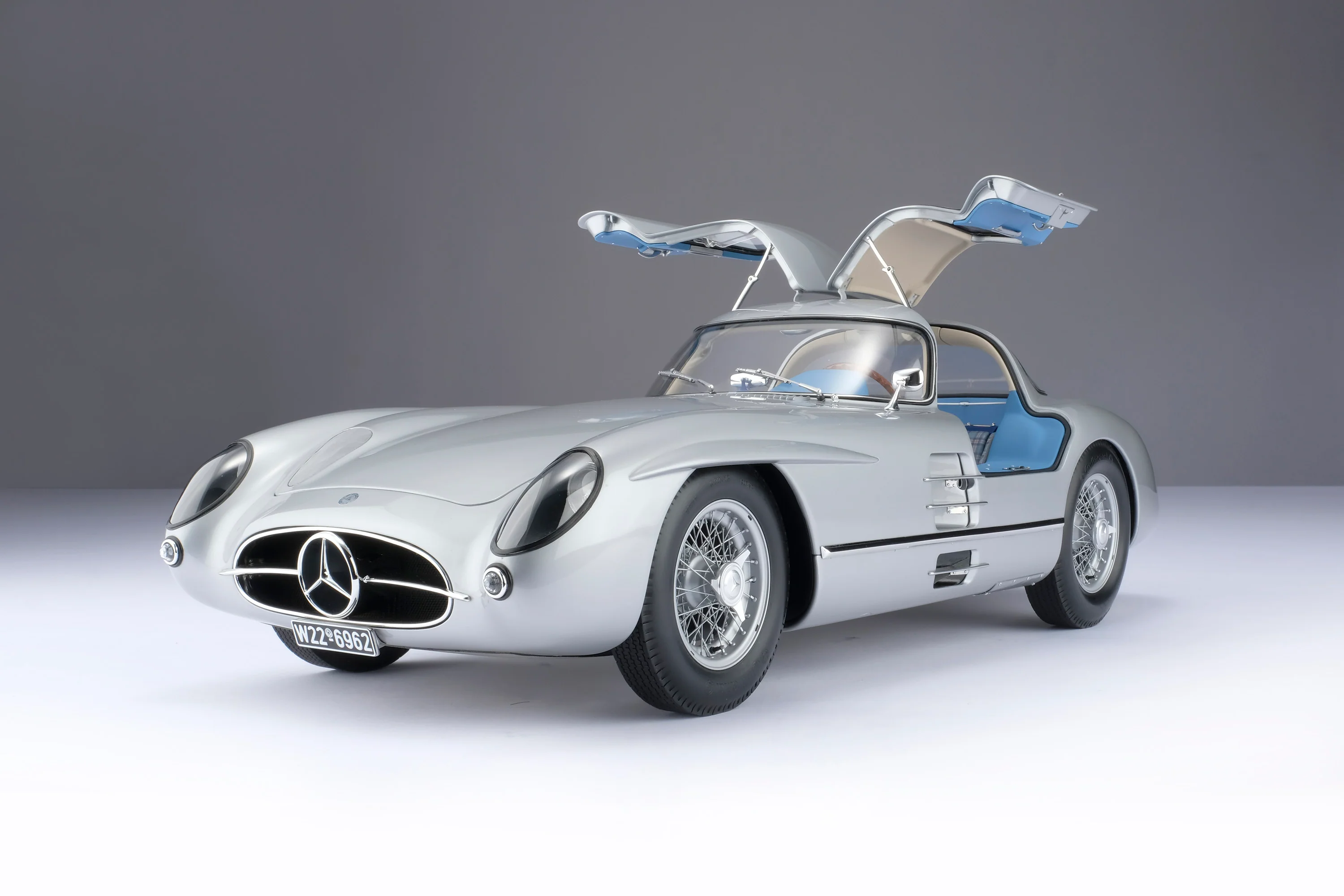 Mercedes-Benz 300 SLR Uhlenhaut Coupe (1955) - Image 9