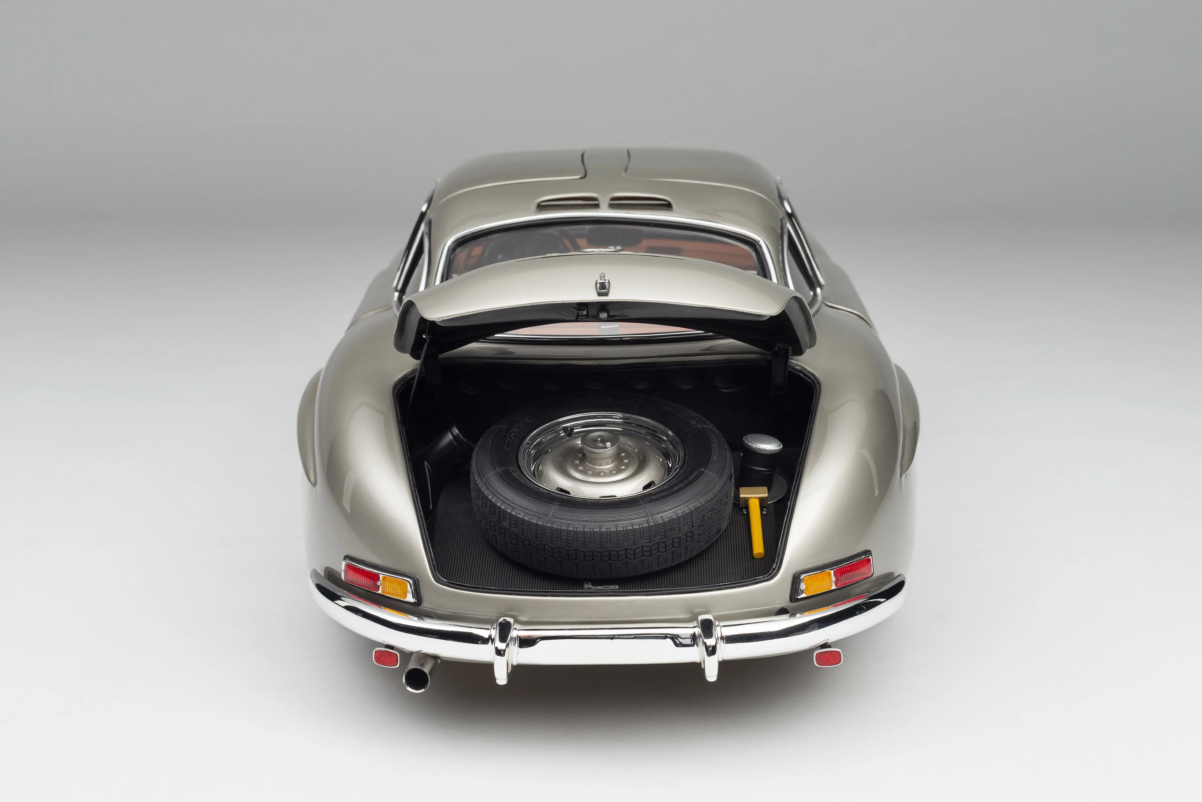 Mercedes-Benz 300 SL Gullwing (1955) - Image 17