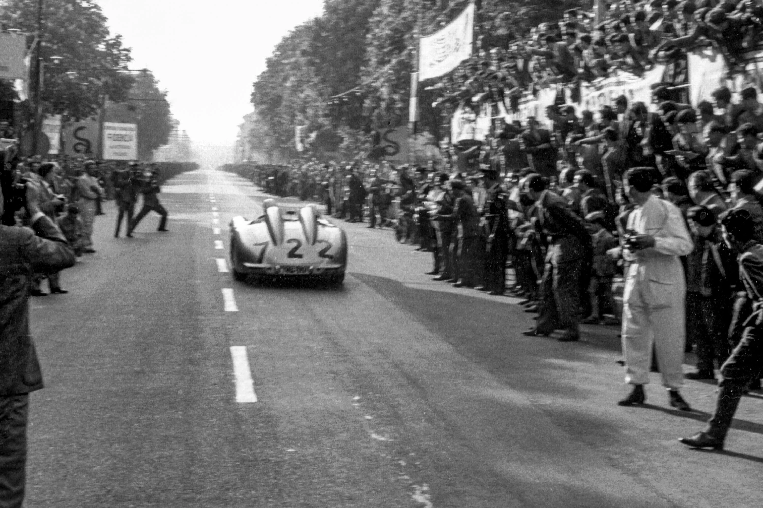 Mercedes-Benz 300 SLR '722' - 1955 Mille Miglia Winner - Image 4