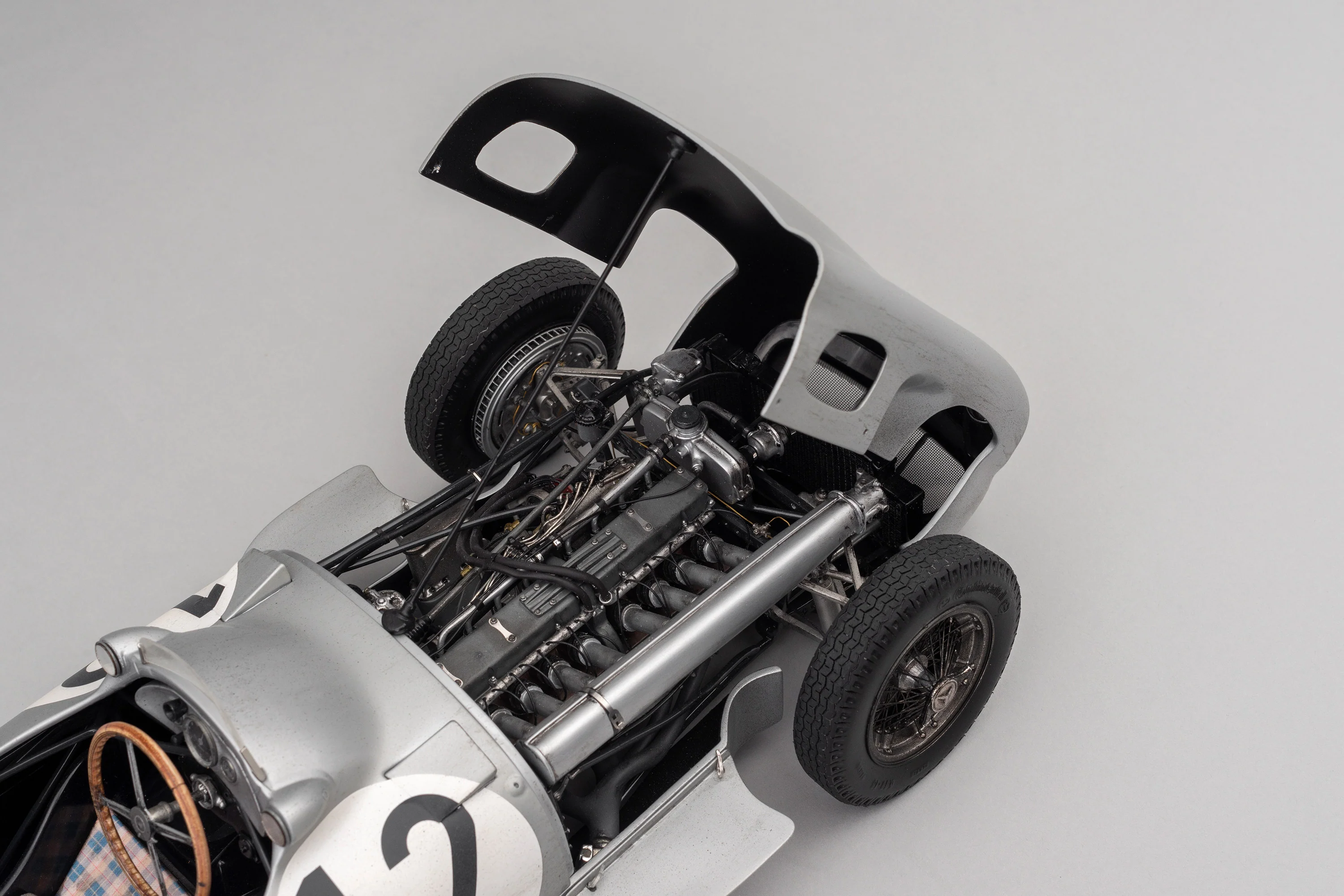 Mercedes-Benz W196 Monoposto - 1955 British Grand Prix Winner - Moss - Race Weathered - Image 6