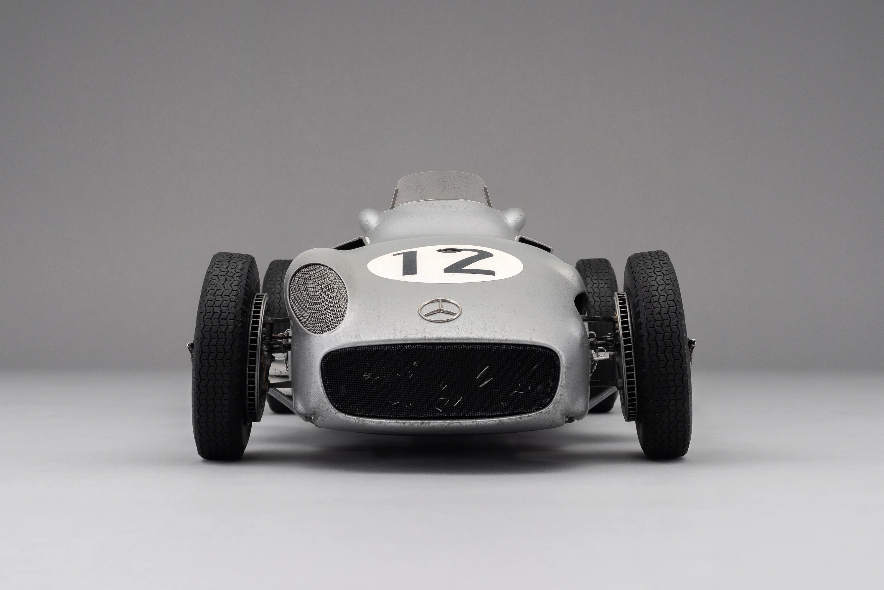 Mercedes-Benz W196 Monoposto - 1955 British Grand Prix Winner - Moss - Race Weathered - Image 7