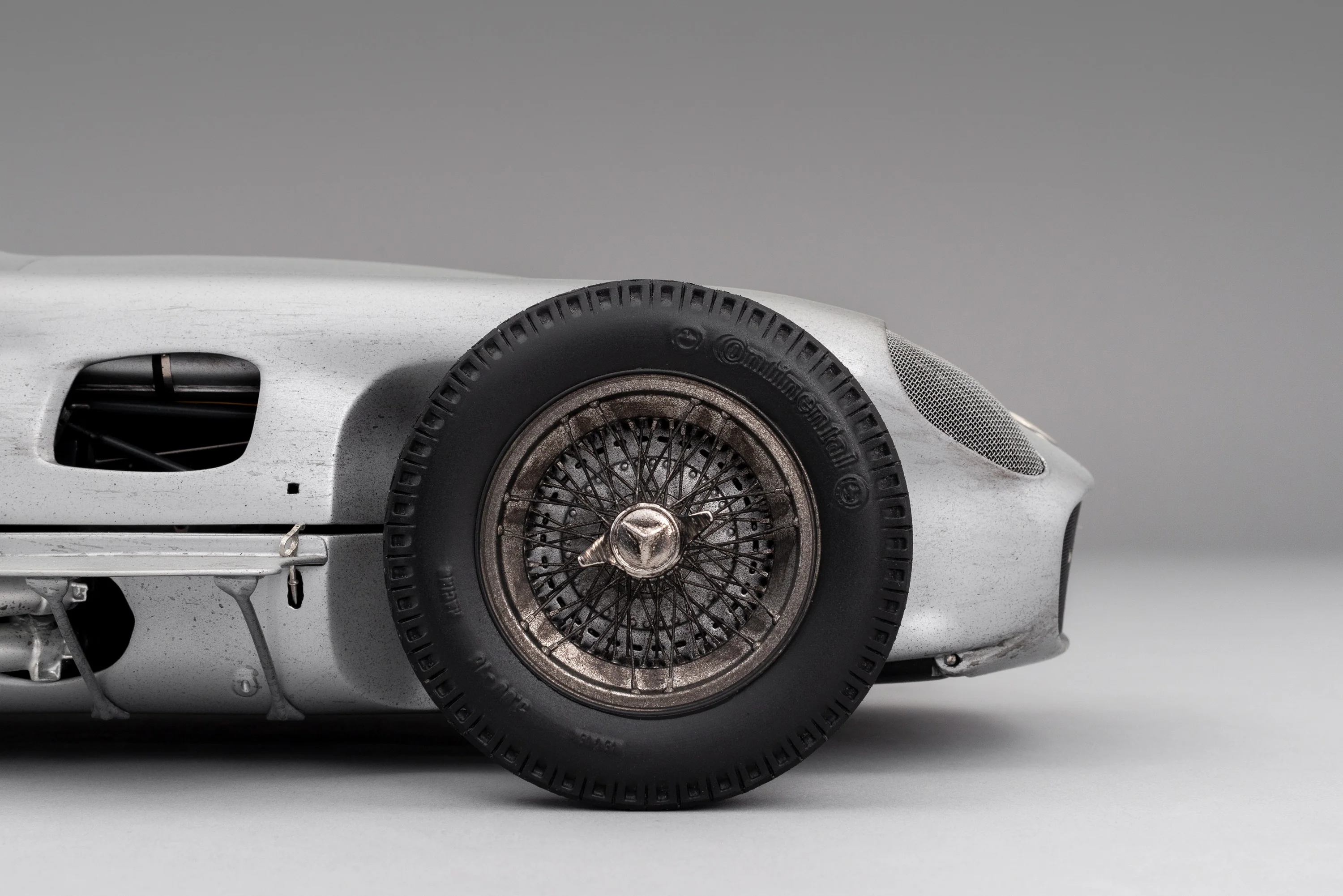 Mercedes-Benz W196 Monoposto - 1955 British Grand Prix Winner - Moss - Race Weathered - Image 8