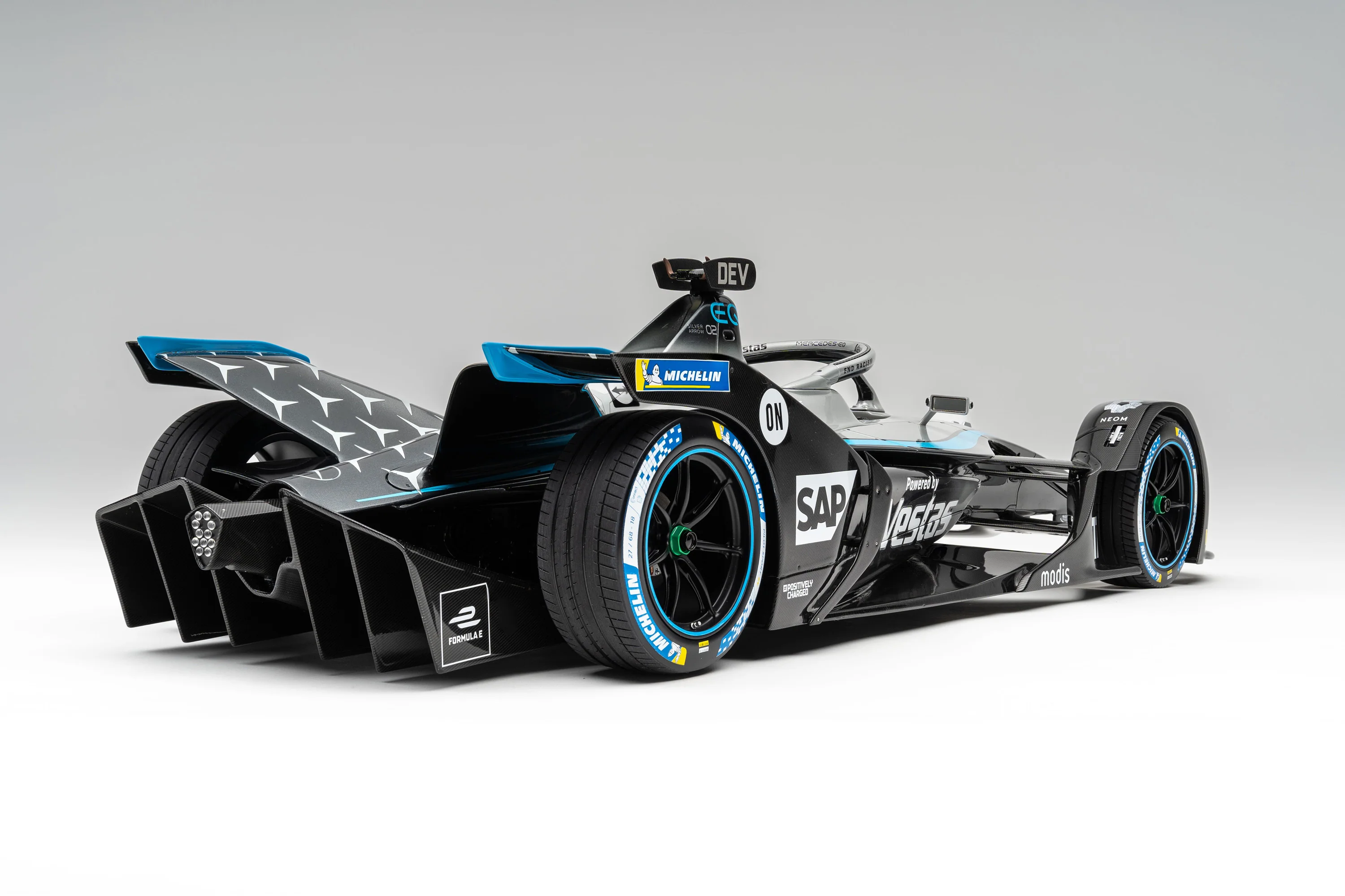 Mercedes-EQ Silver Arrow 02 (2020-21) - Gen2 Season 7 - Image 11