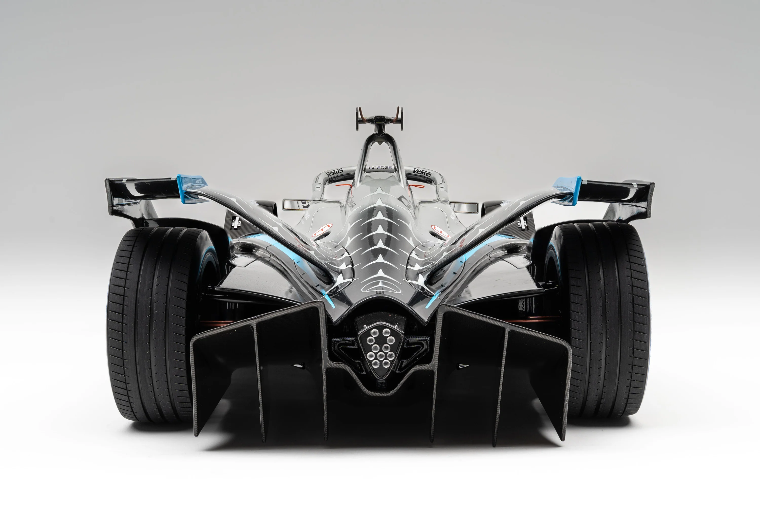 Mercedes-EQ Silver Arrow 02 (2020-21) - Gen2 Season 7 - Image 5