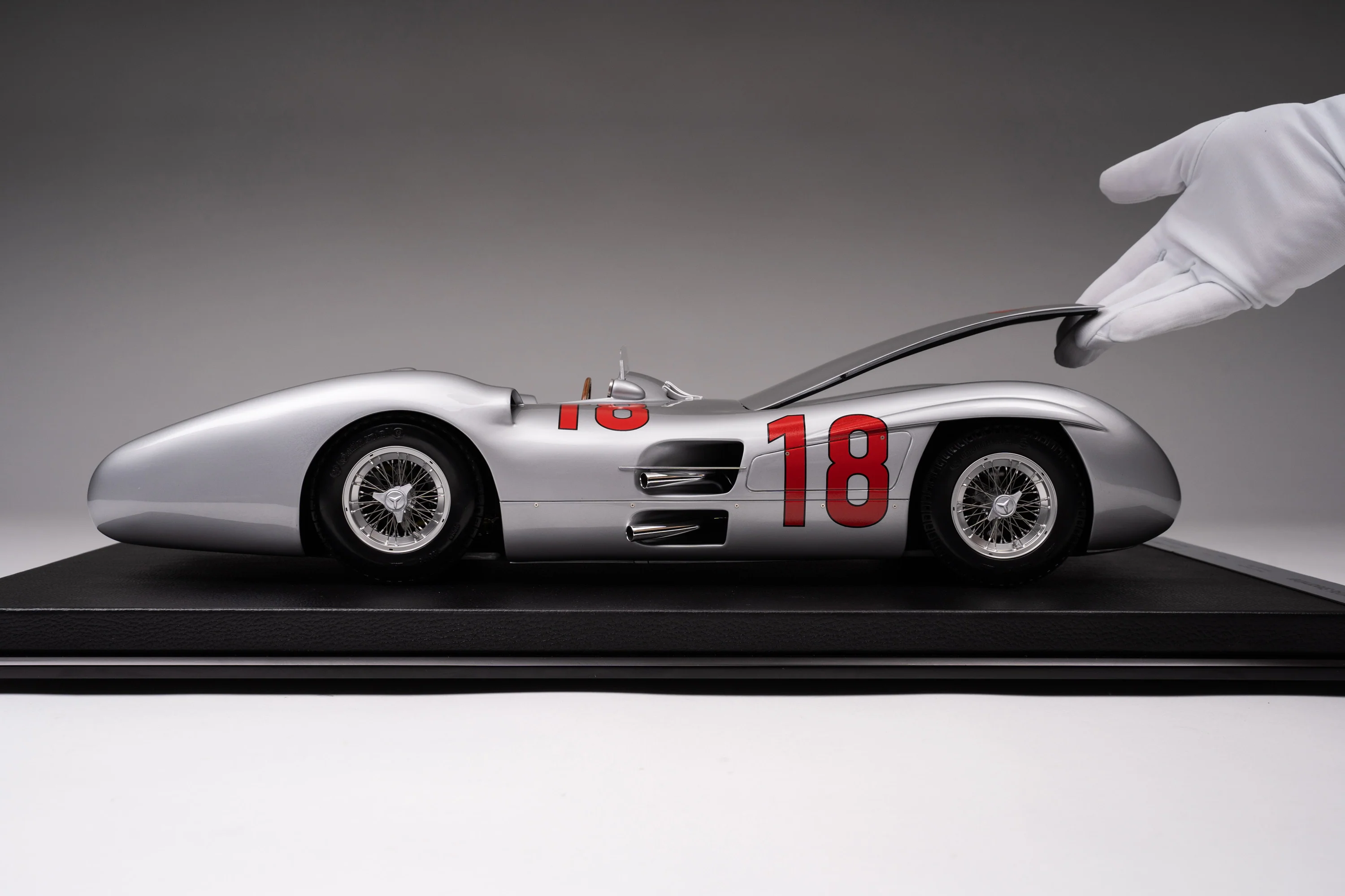 Mercedes-Benz W196 Streamliner - 1954 French Grand Prix Winner - Image 3
