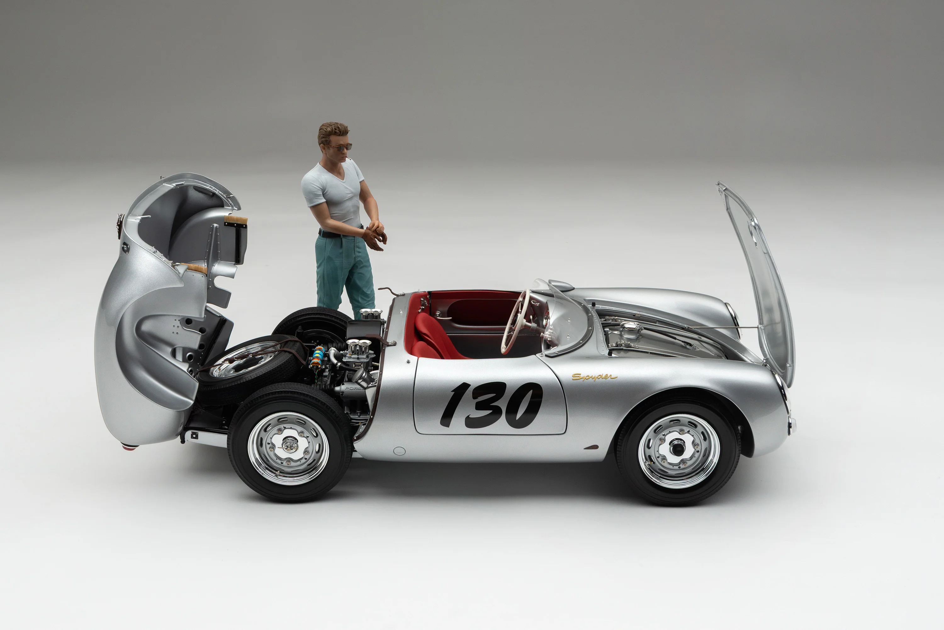 Porsche 550 RS Spyder 'Little Bastard' (1955) James Dean Figure Edition - Image 10