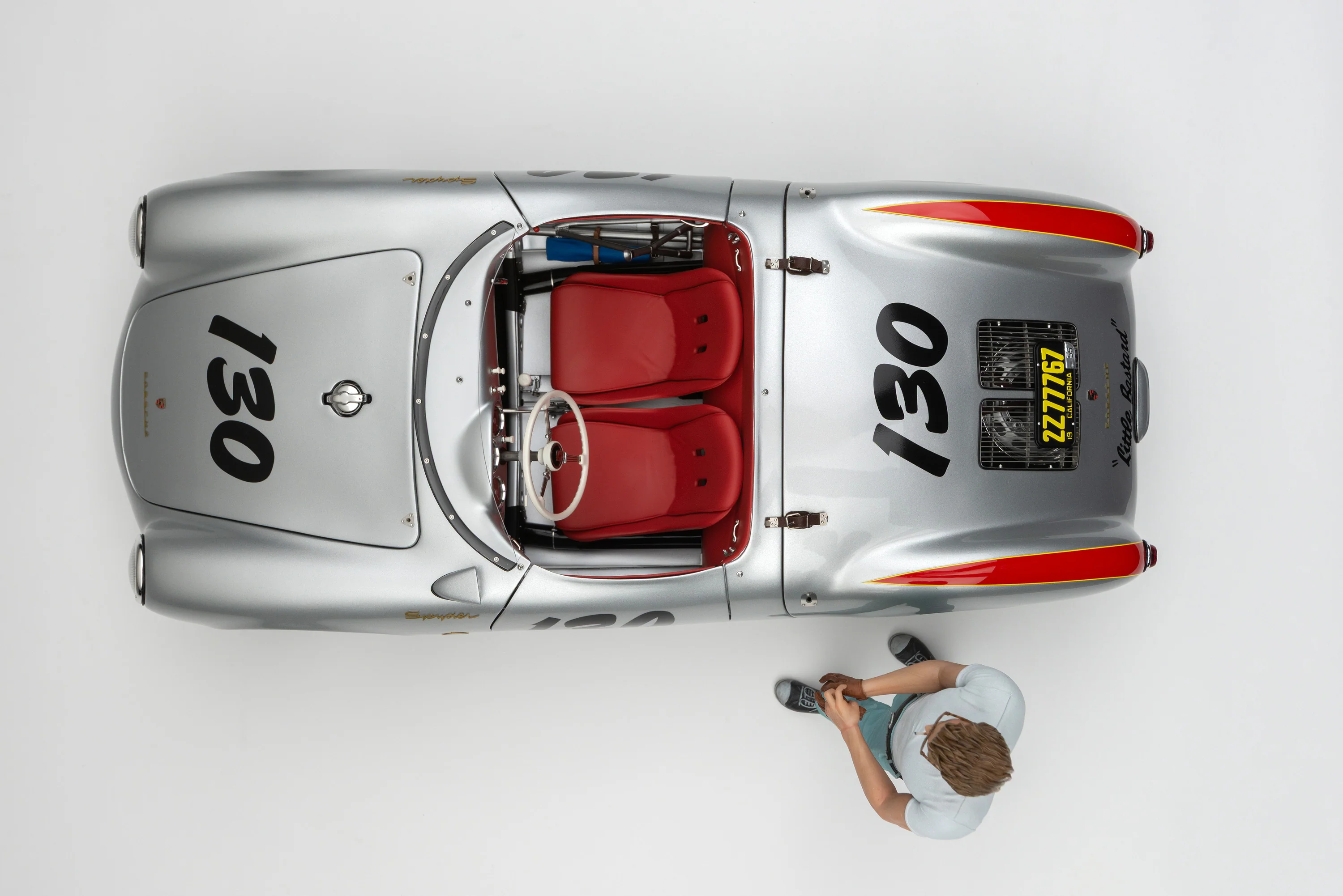 Porsche 550 RS Spyder 'Little Bastard' (1955) James Dean Figure Edition - Image 17
