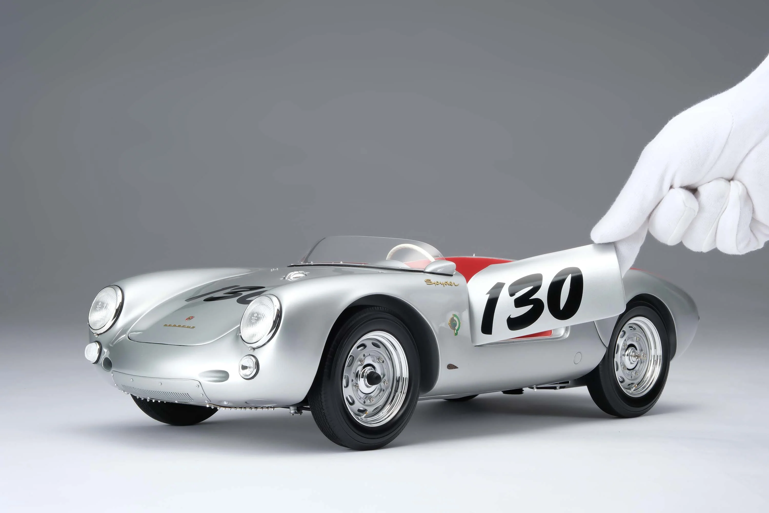 Porsche 550 RS Spyder 'Little Bastard' (1955) James Dean Figure Edition - Image 18
