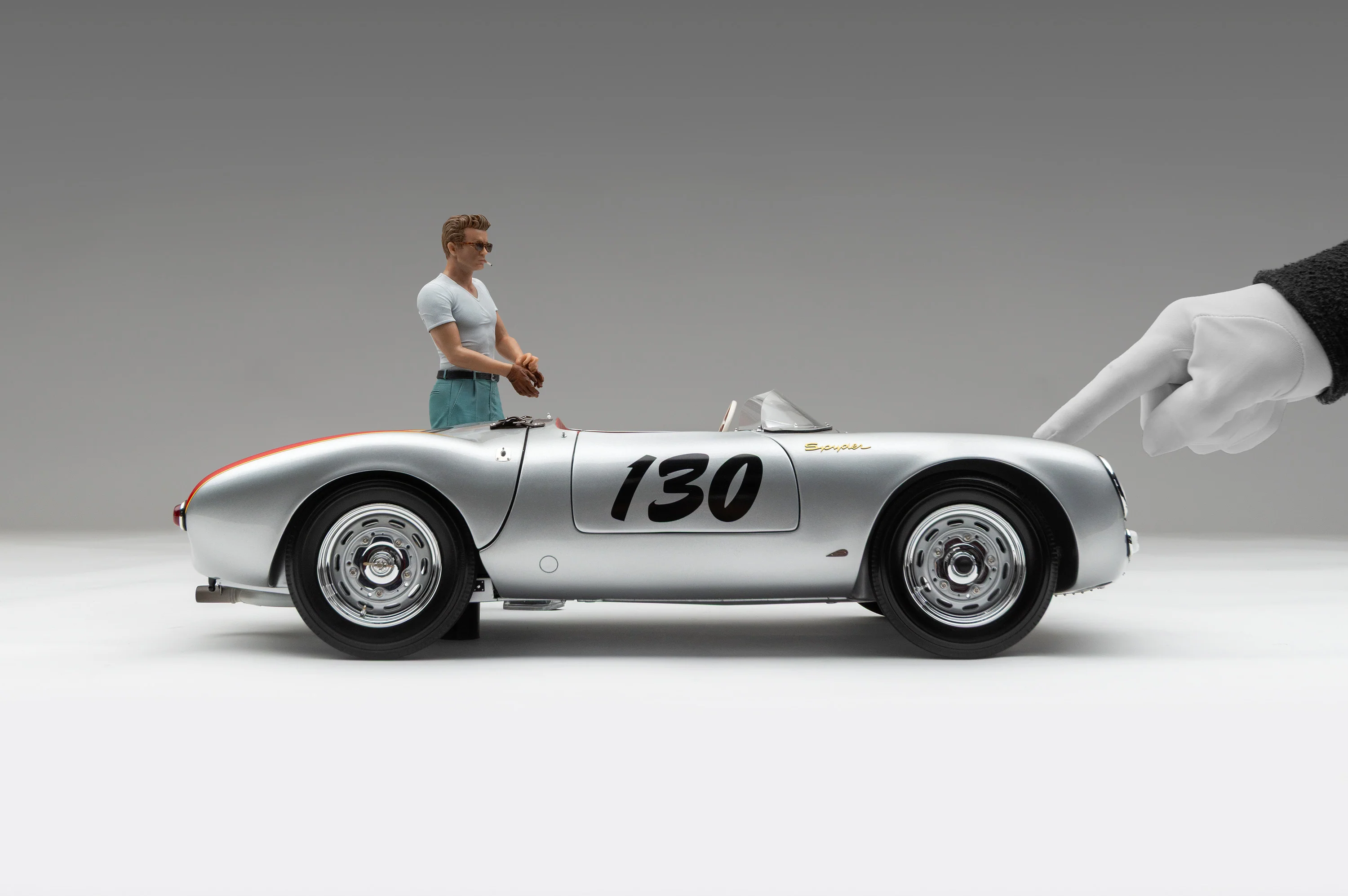 Porsche 550 RS Spyder 'Little Bastard' (1955) James Dean Figure Edition - Image 4