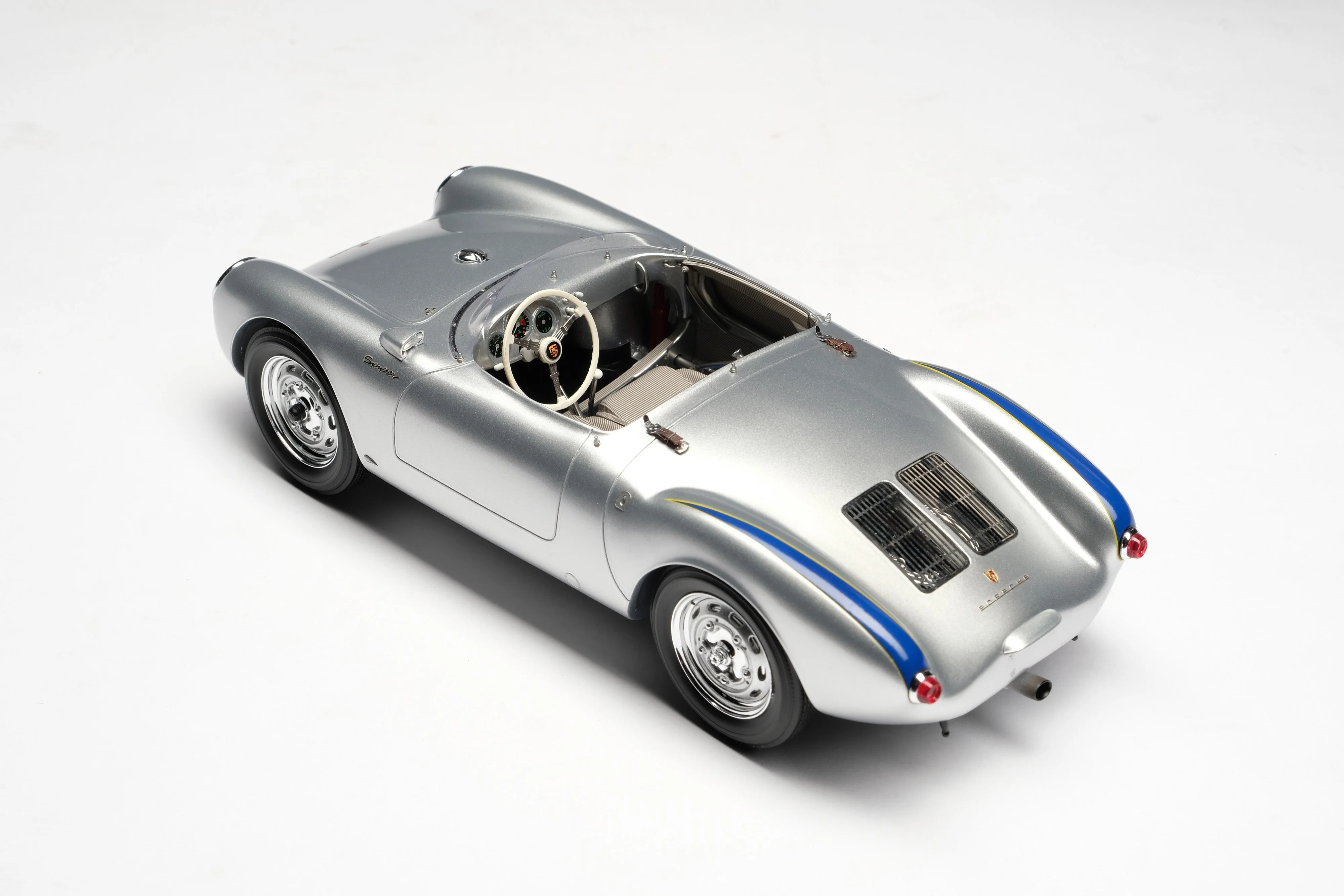 Porsche 550 RS Spyder - Image 12