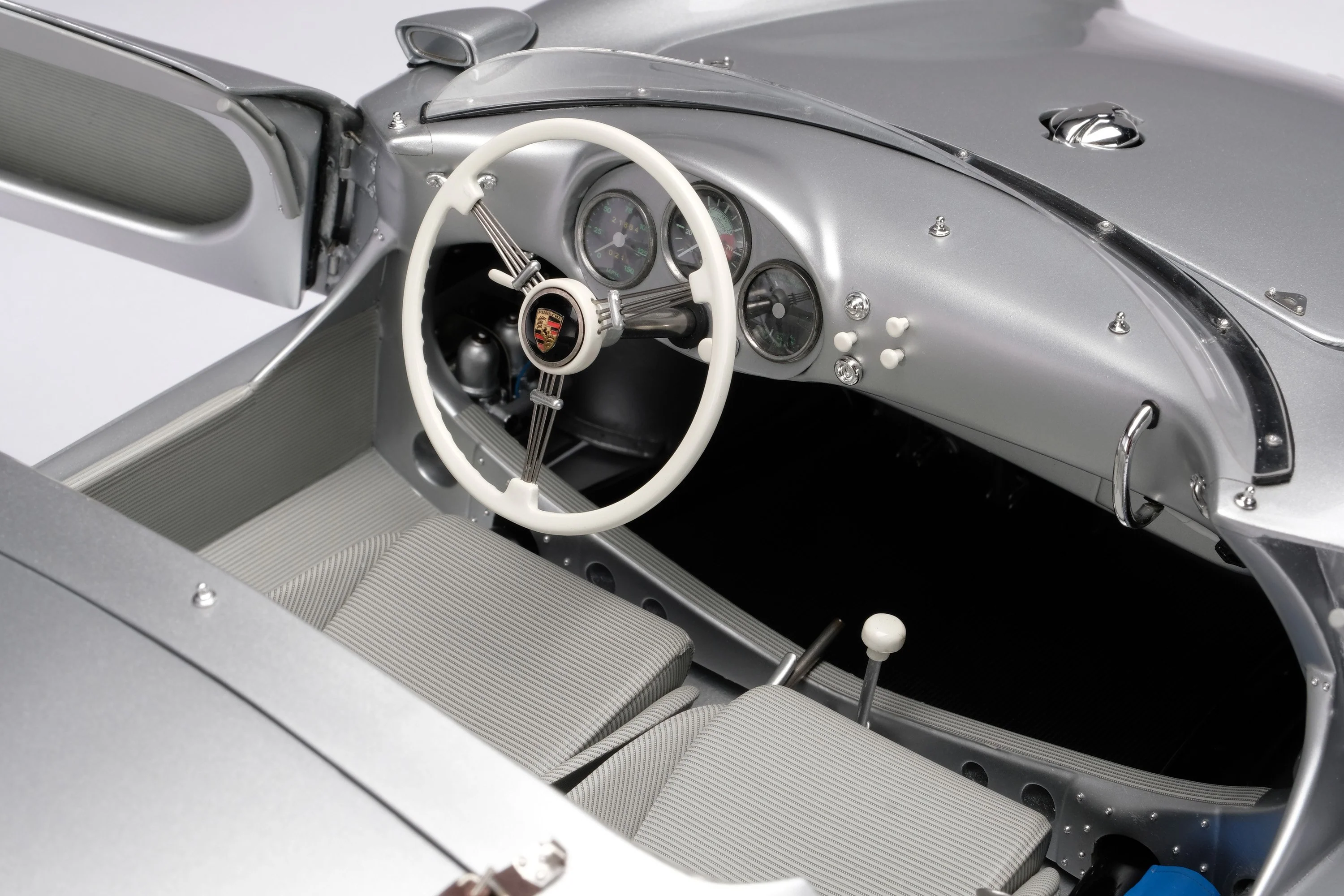 Porsche 550 RS Spyder - Image 12