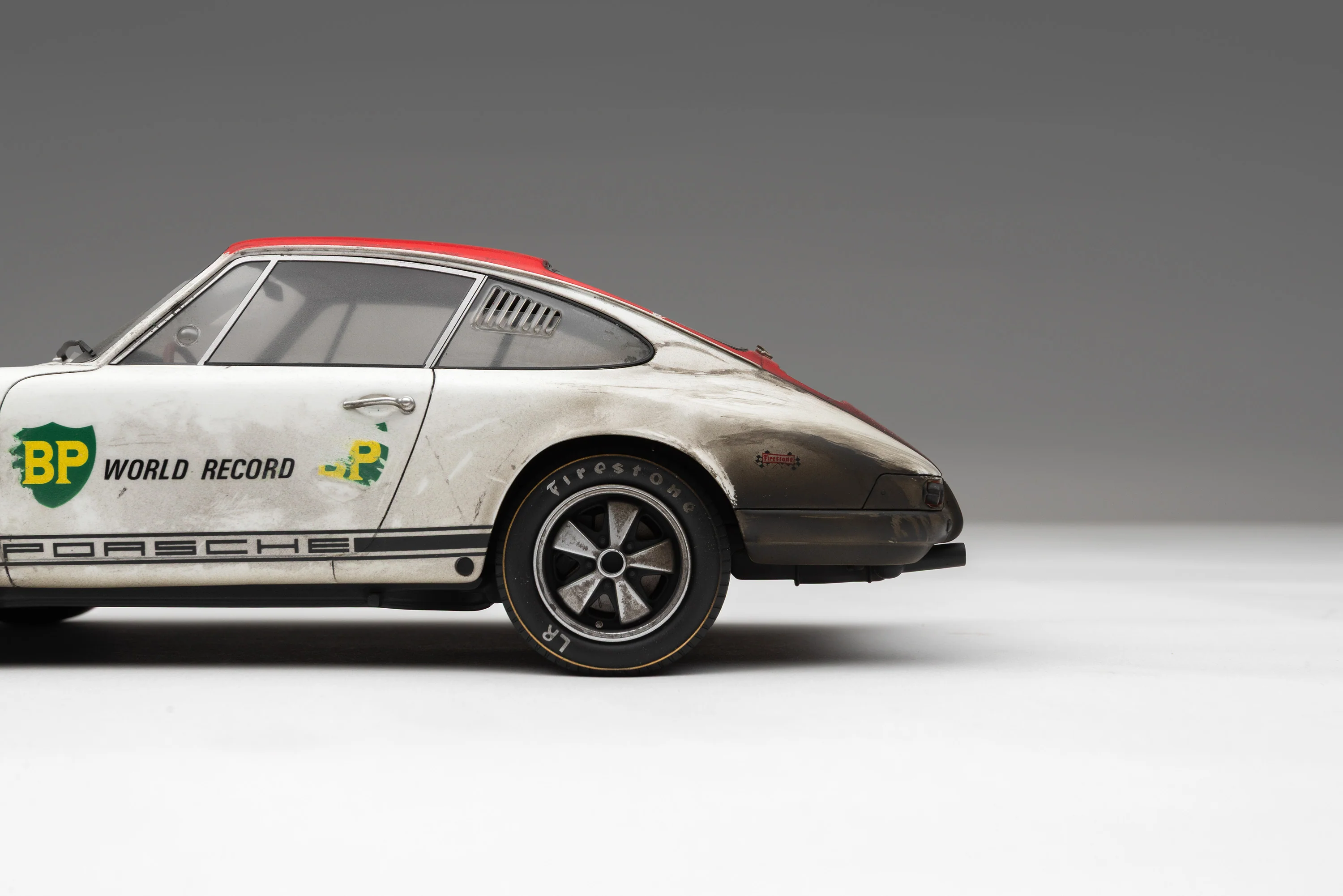 Porsche 911 R - 1967 BP World Record - Race Weathered - Image 11