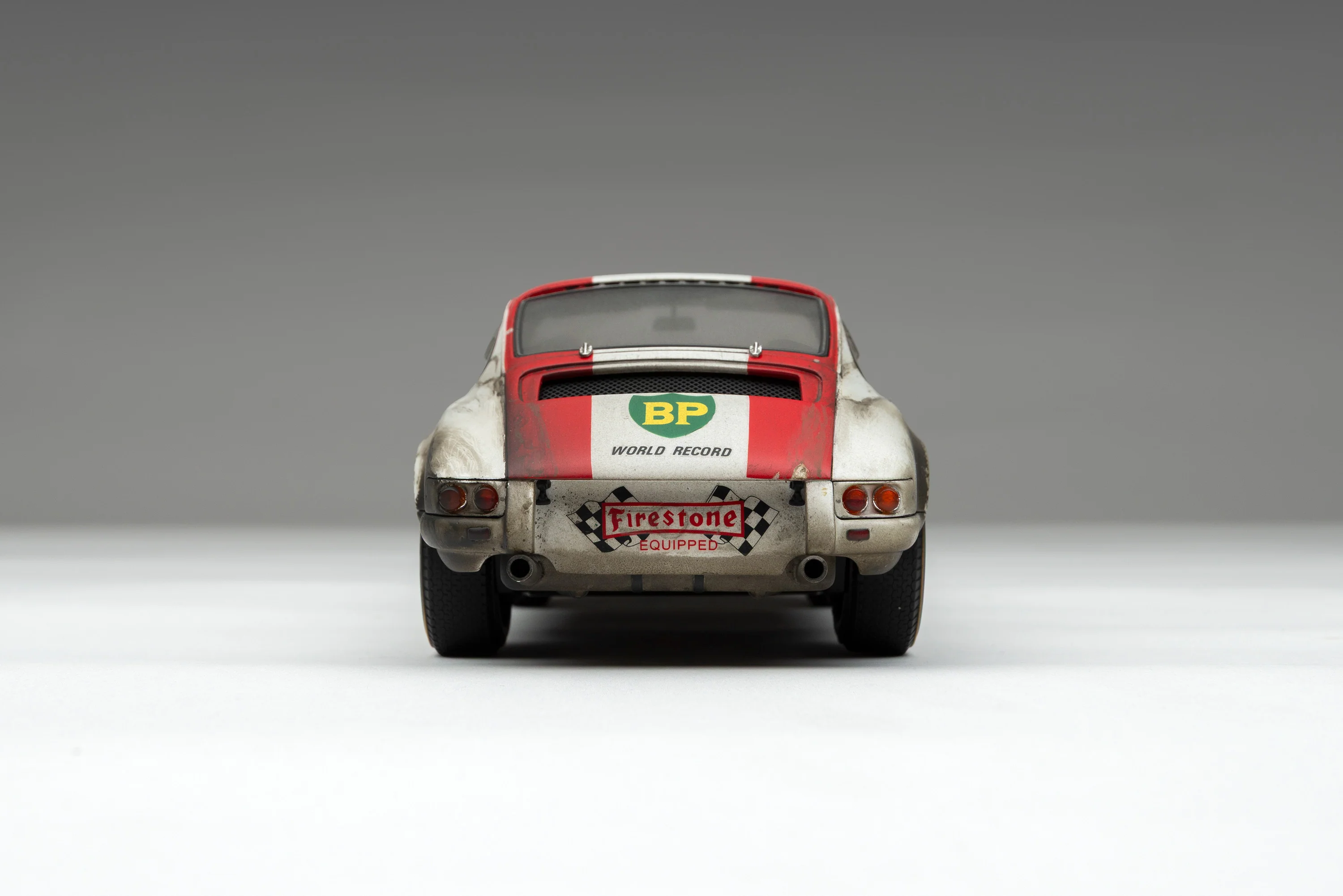 Porsche 911 R - 1967 BP World Record - Race Weathered - Image 13