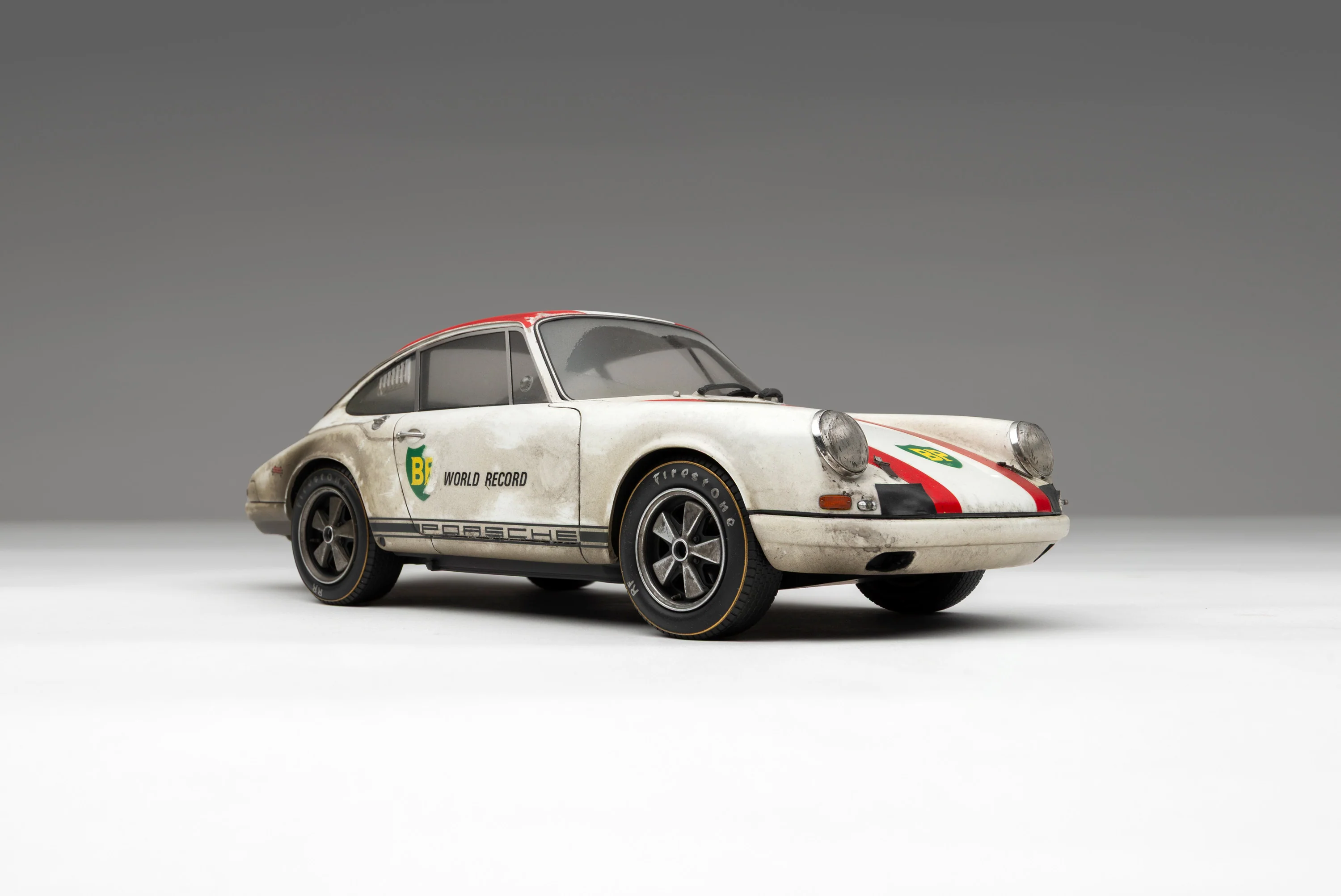 Porsche 911 R - 1967 BP World Record - Race Weathered - Image 5