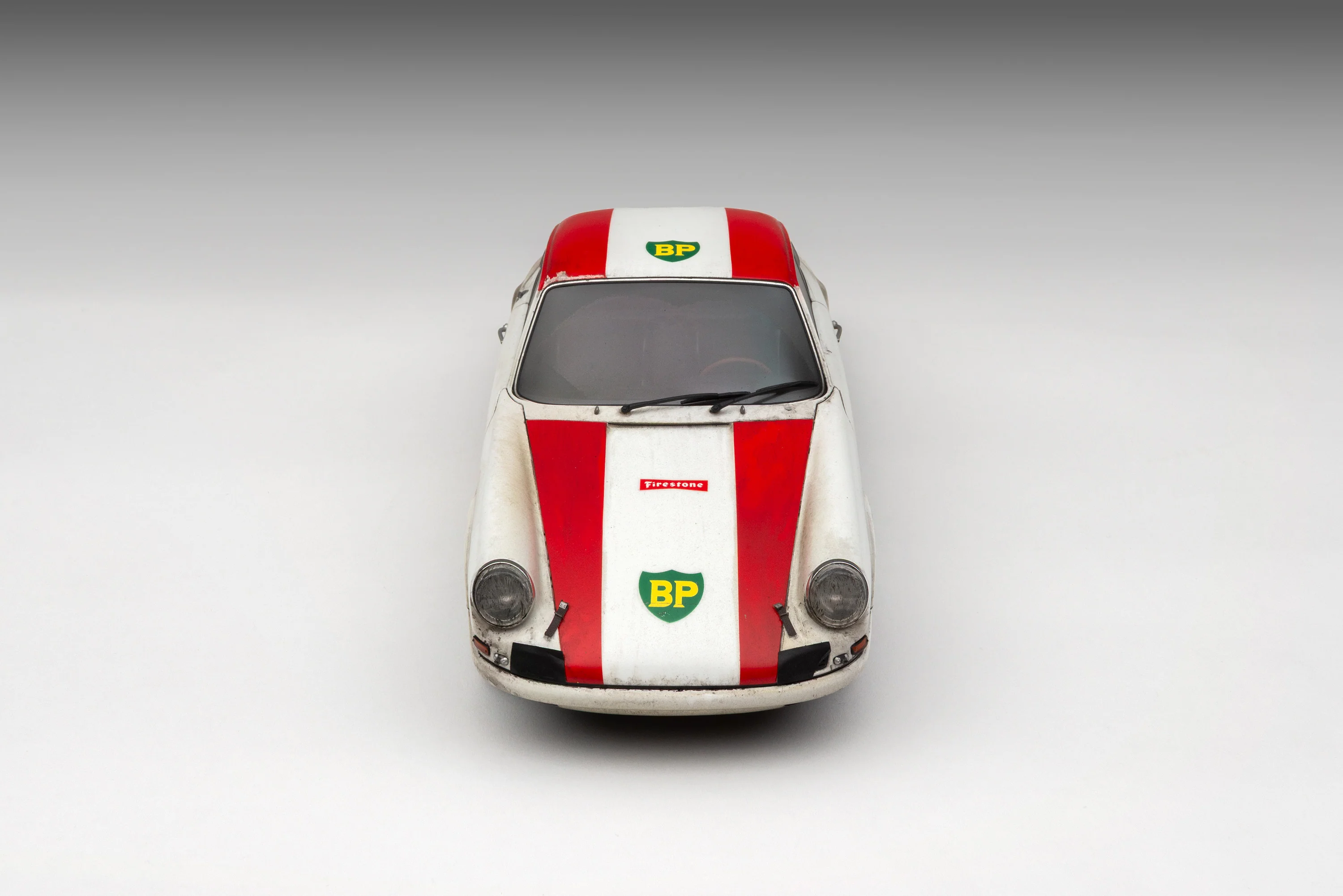 Porsche 911 R - 1967 BP World Record - Race Weathered - Image 8