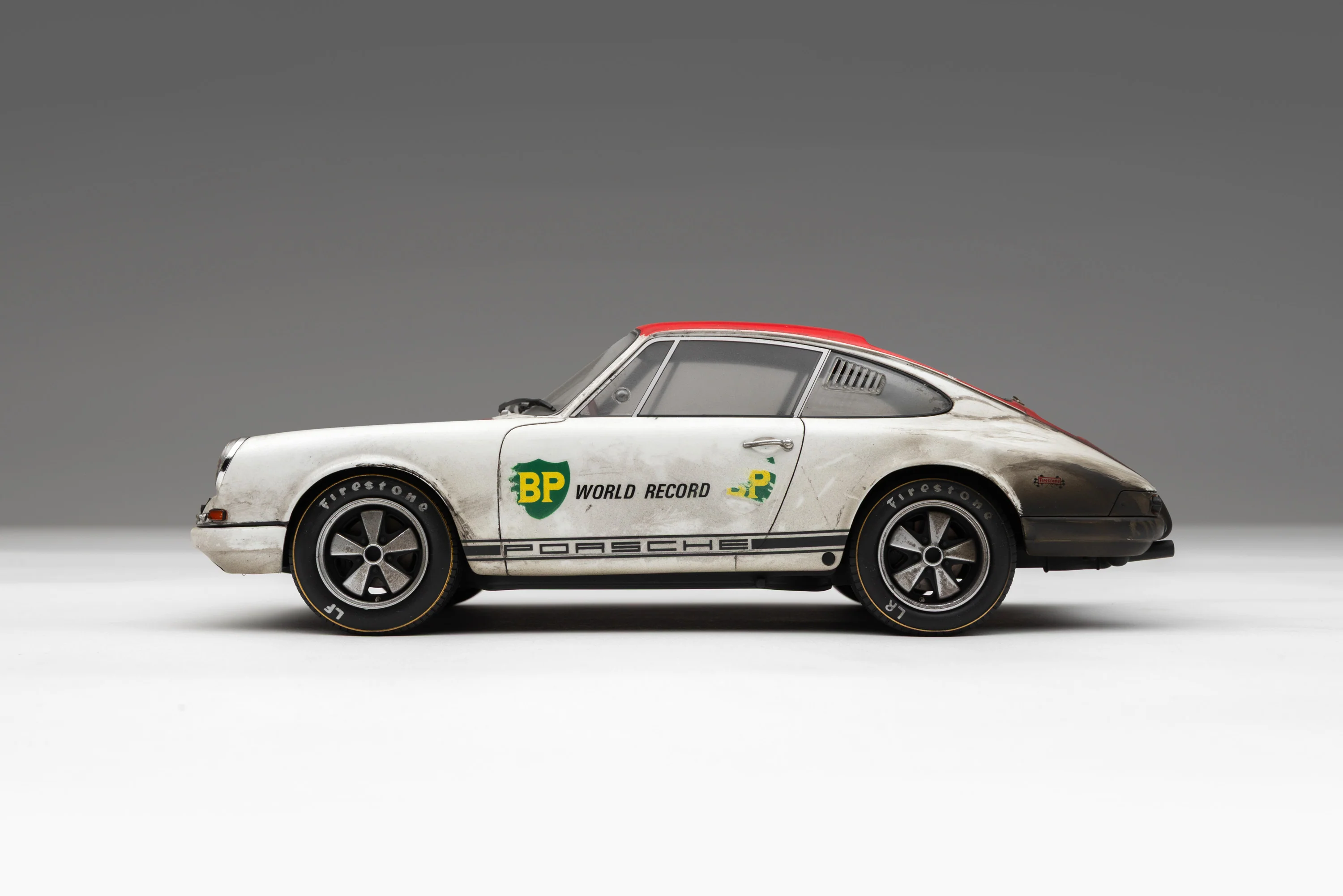 Porsche 911 R - 1967 BP World Record - Race Weathered - Image 9