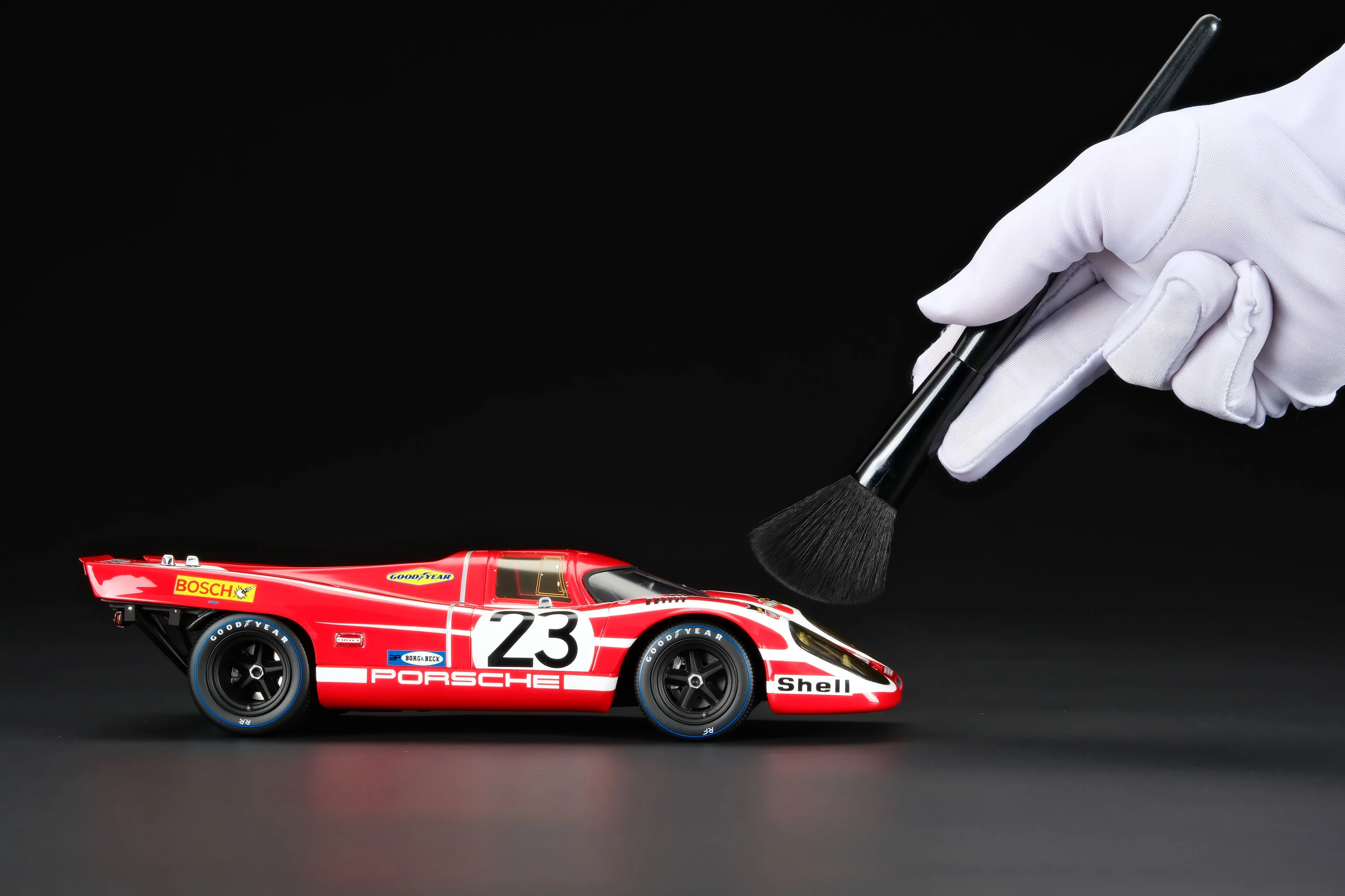 Porsche 917K - 1970 Le Mans Winner - Salzburg Livery - Image 3