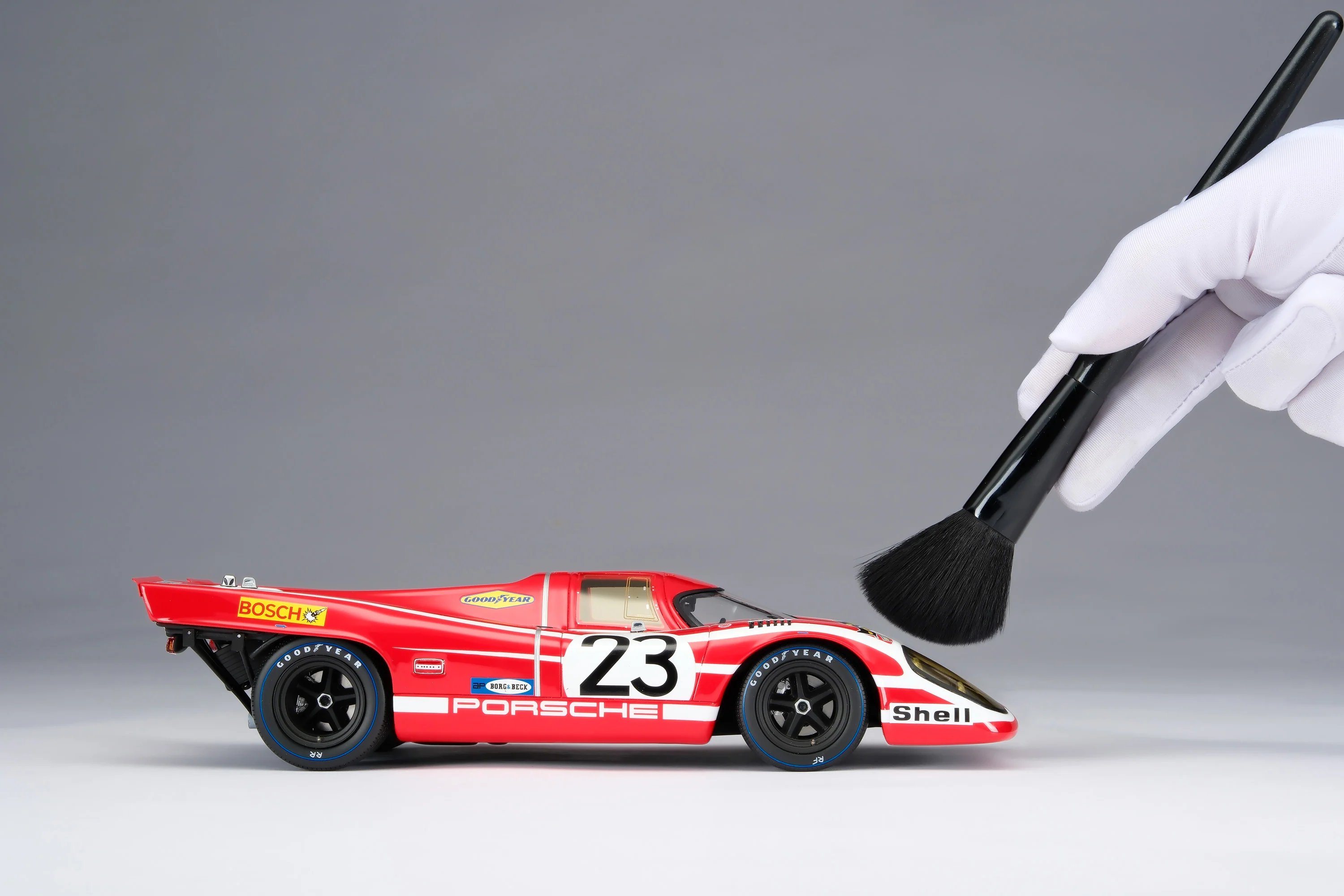 Porsche 917K - 1970 Le Mans Winner - Salzburg Livery - Image 4