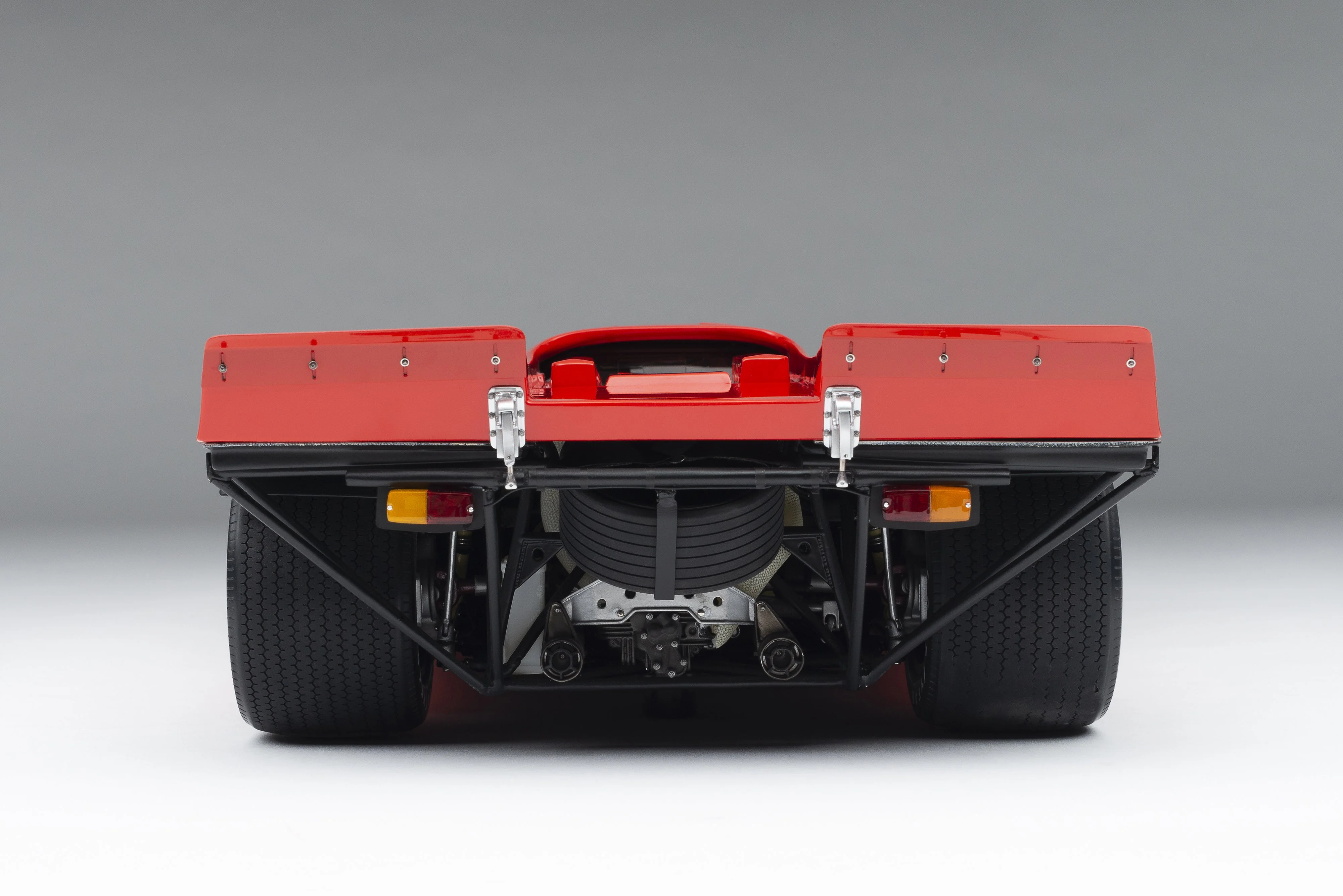 Porsche 917K - 1970 Le Mans Winner - Salzburg Livery - Image 13