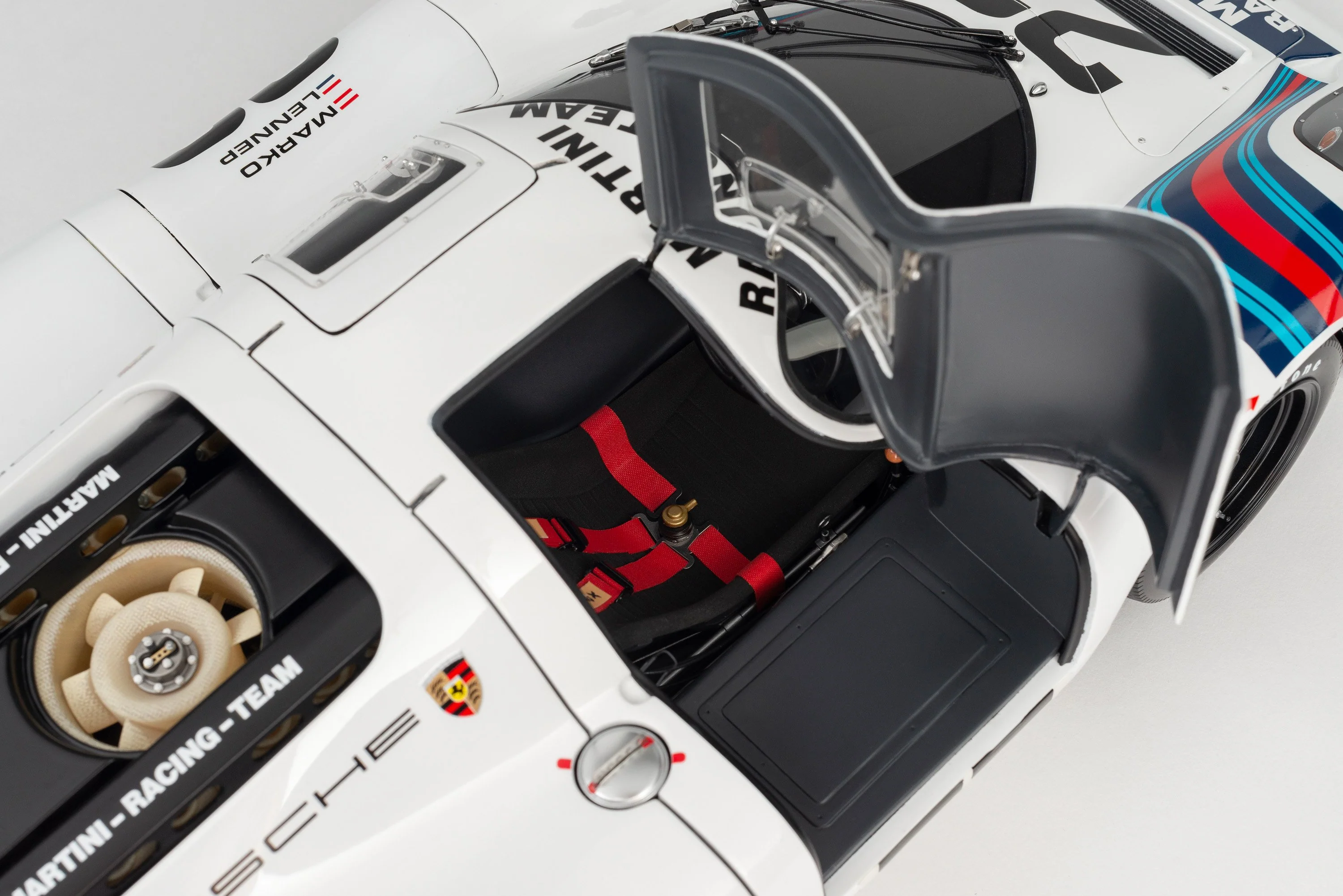 Porsche 917 KH - 1971 Le Mans Winner - Martini Livery - Image 4