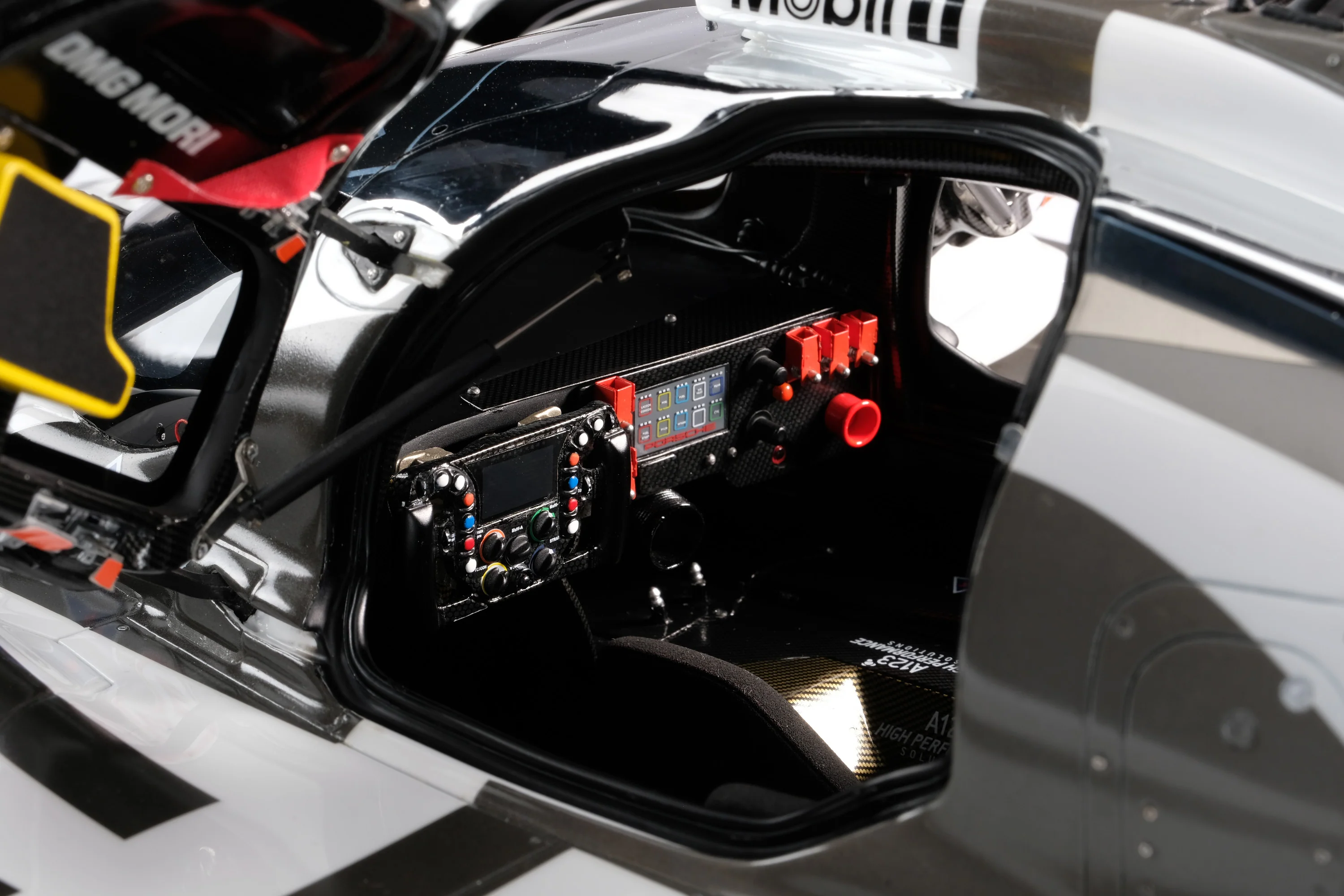 Porsche 919 Hybrid - 2014 Le Mans - Image 7