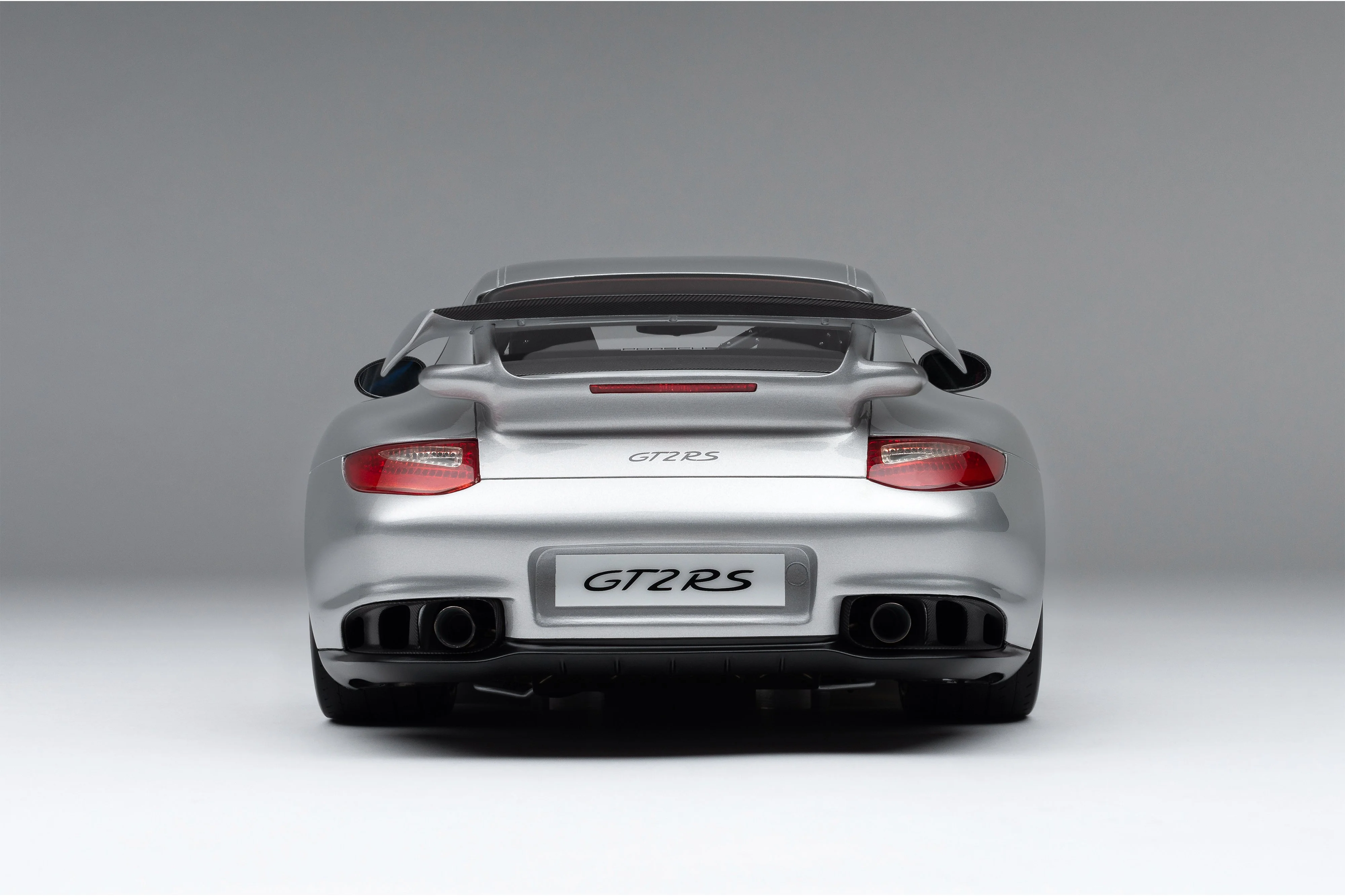 Porsche 911 GT2 RS (2010) - Image 5