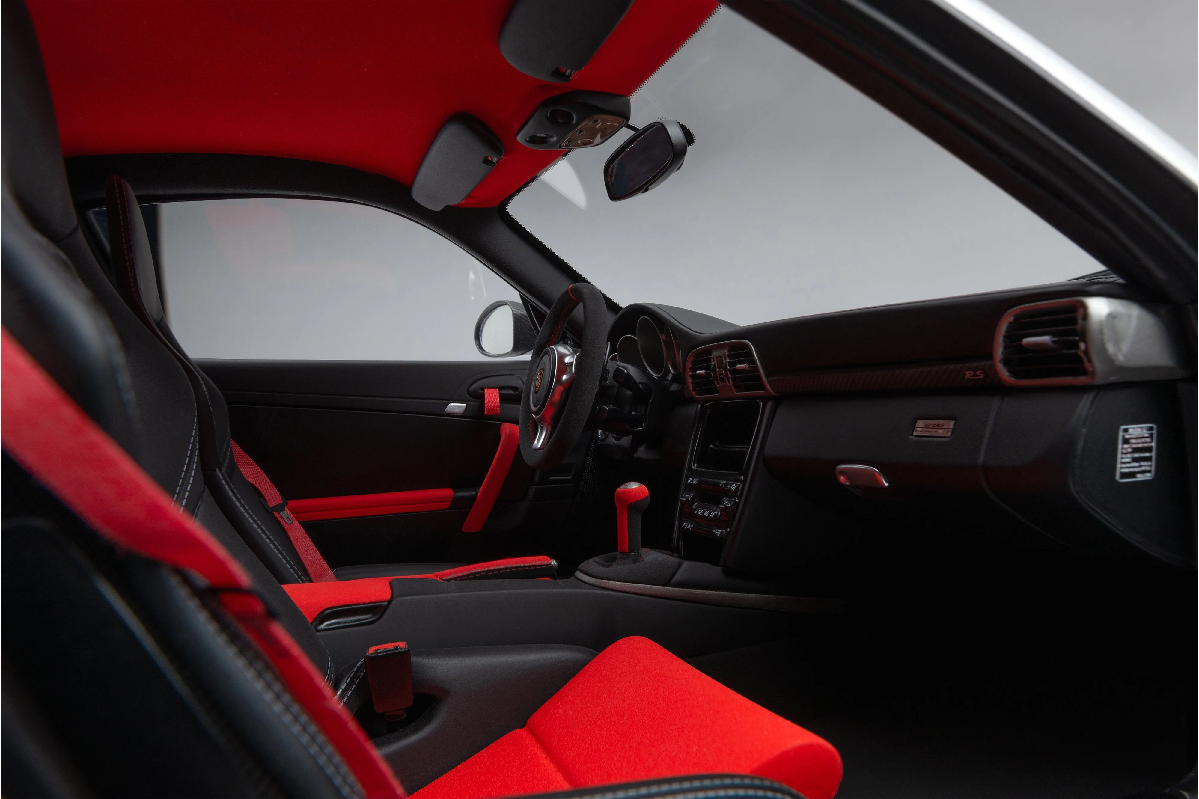 Porsche 911 GT2 RS (2010) - Image 9