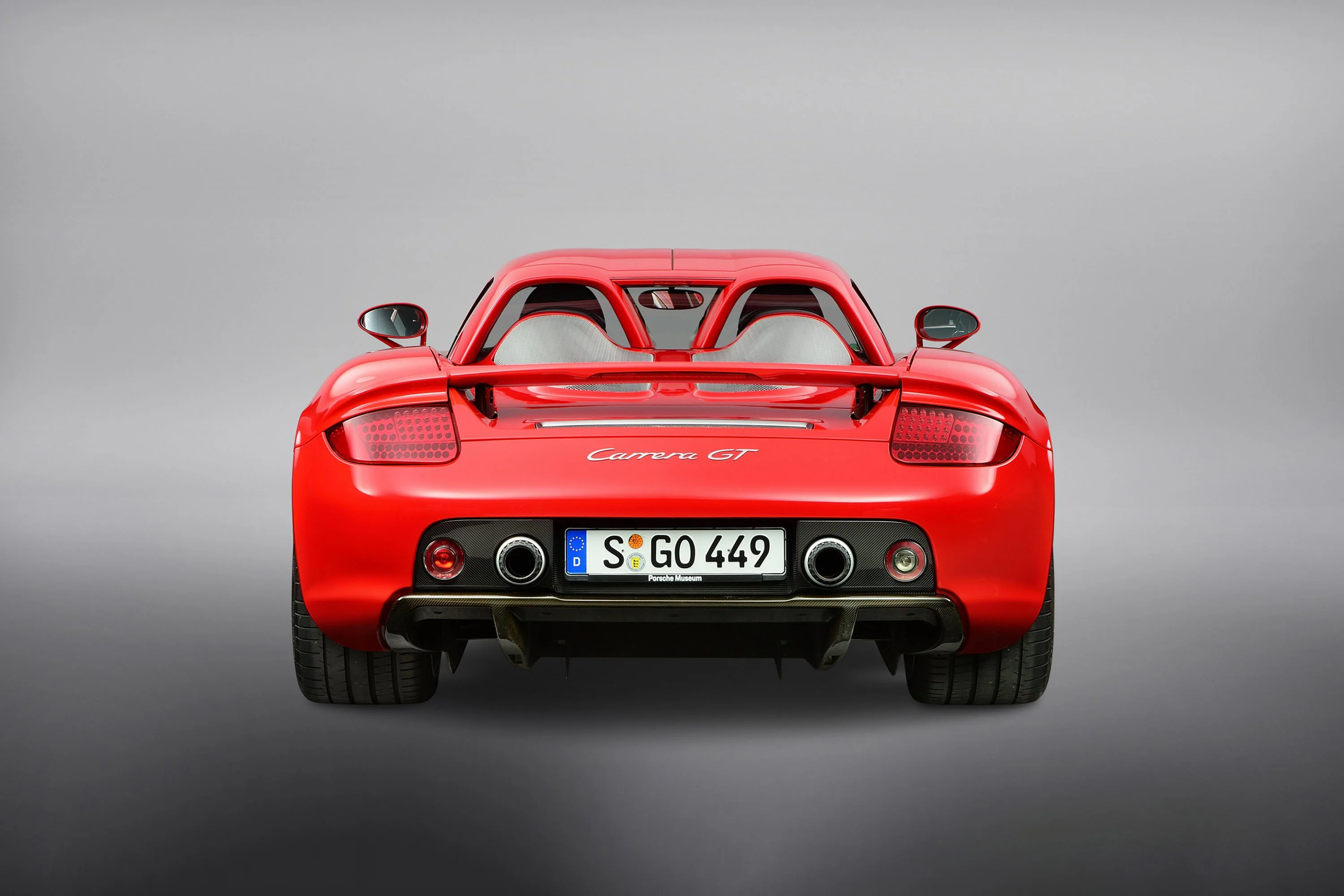 Porsche Carrera GT - Image 13