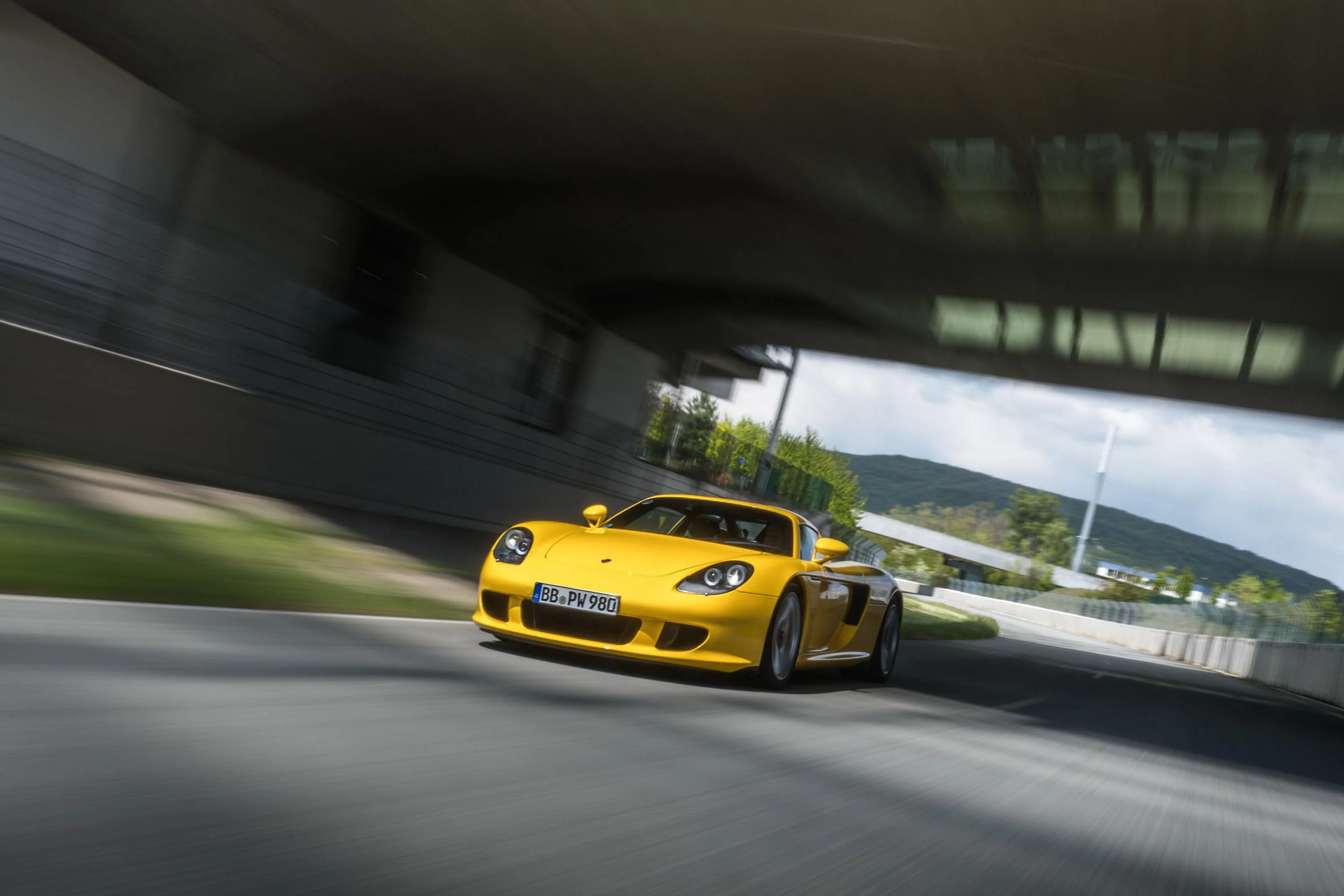 Porsche Carrera GT - Image 5