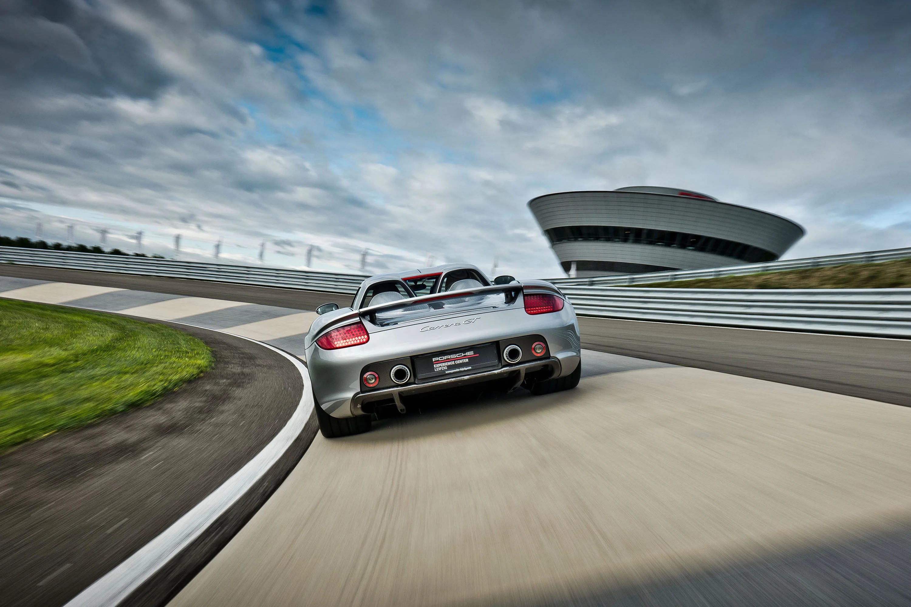 Porsche Carrera GT (2003) - Image 3