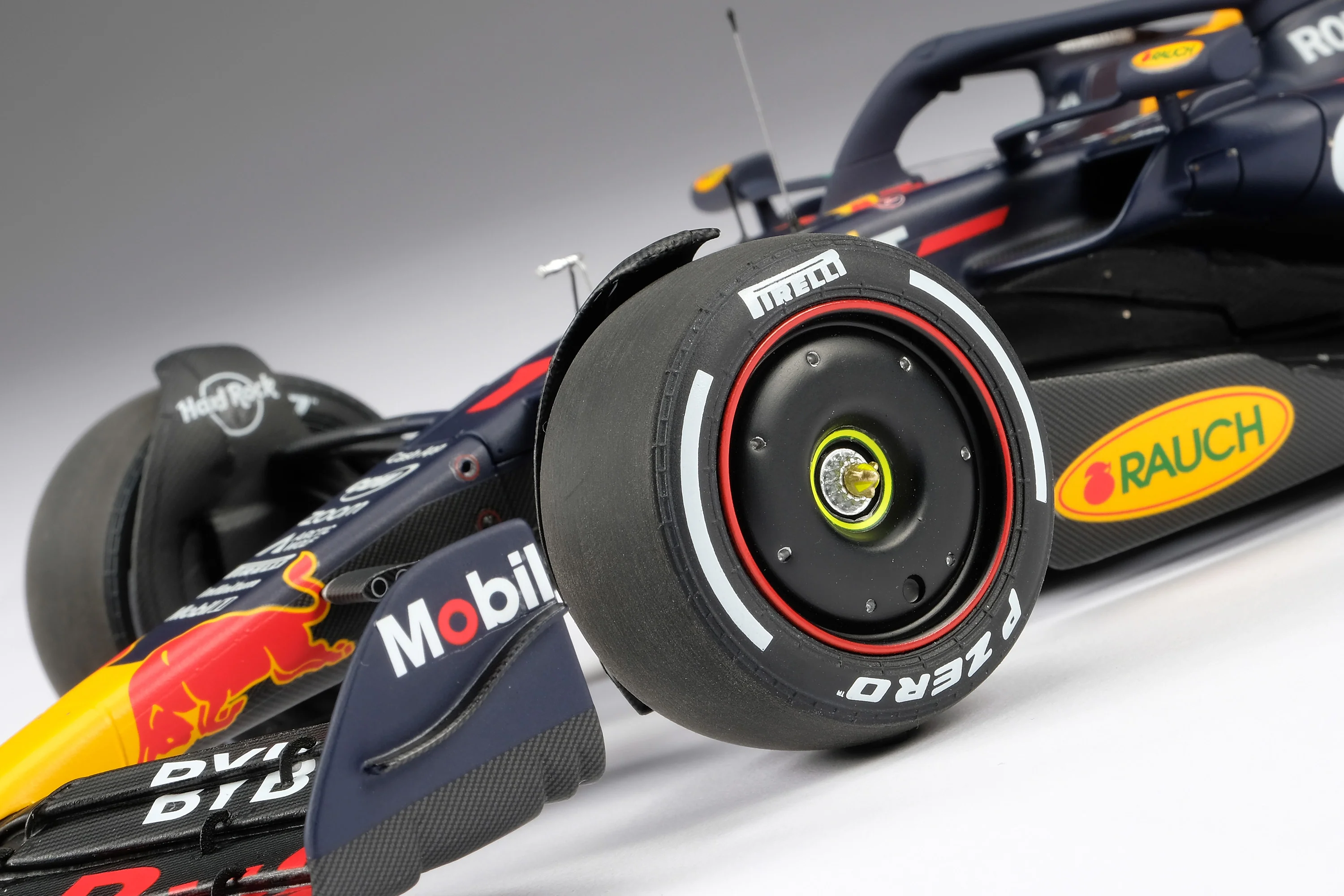 Oracle Red Bull Racing RB19 - 2023 Season Livery - Image 15