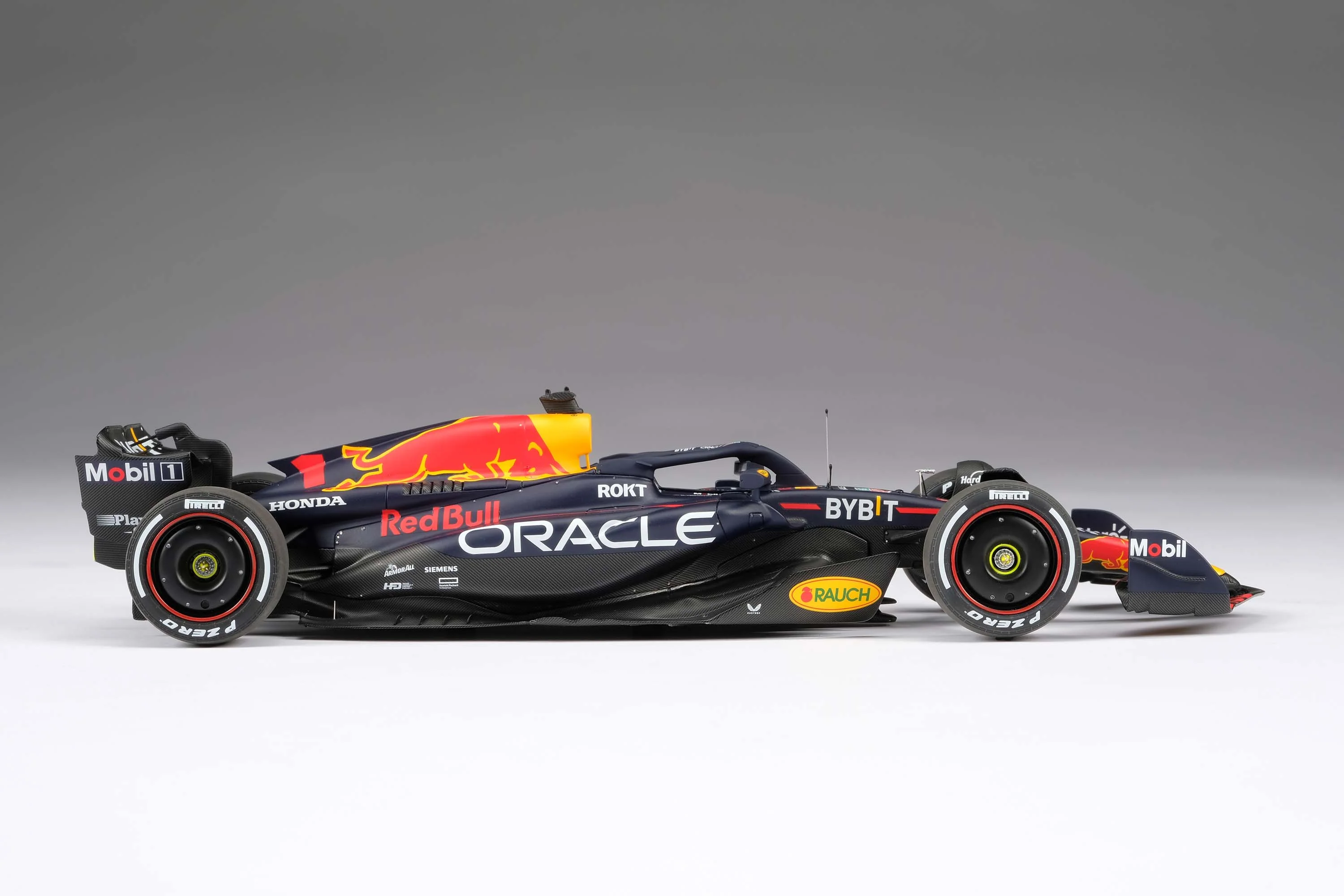 Oracle Red Bull Racing RB19 - 2023 Season Livery - Image 16