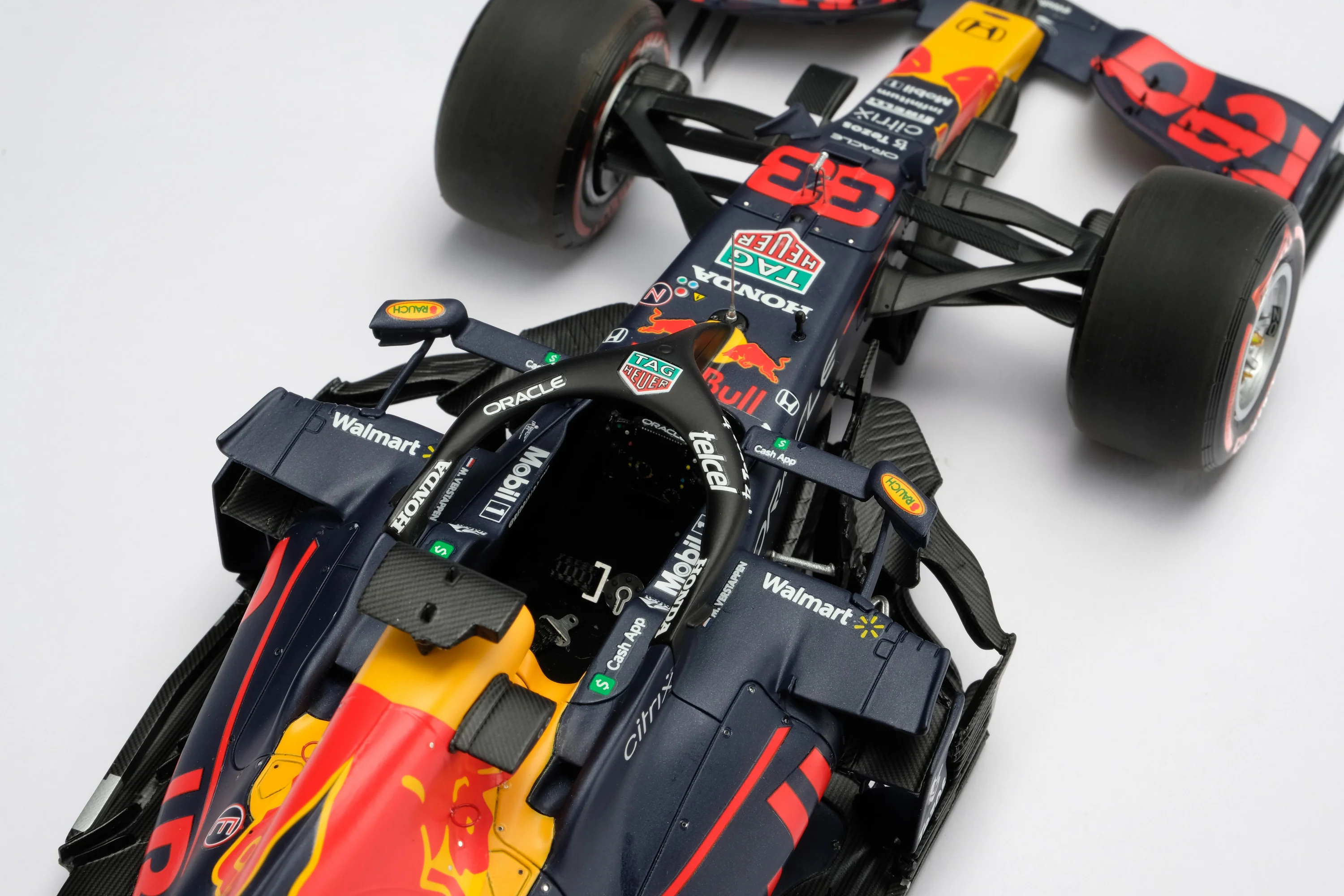 Red Bull Racing Honda RB16B - 2021 Abu Dhabi Grand Prix - Image 15