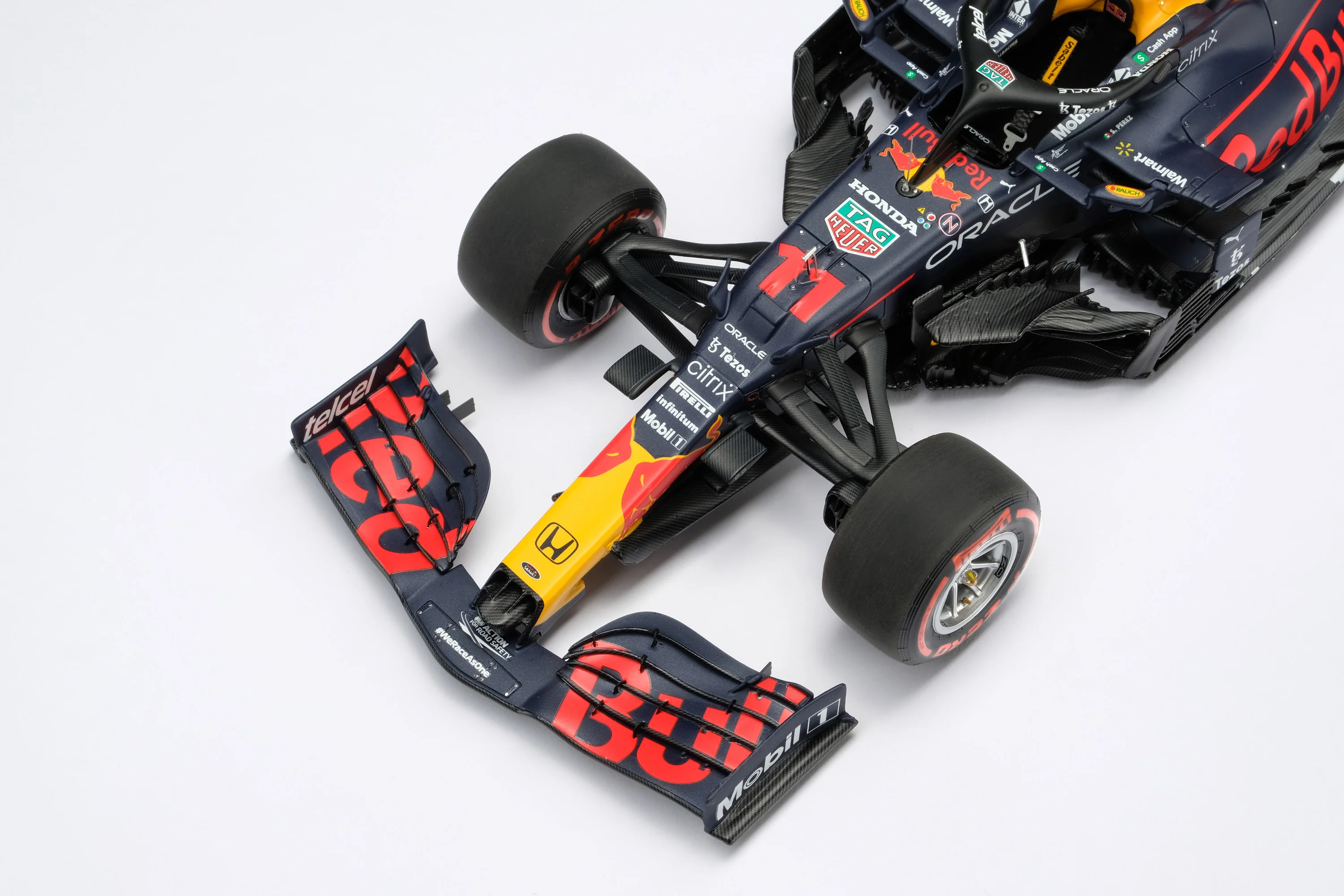 Red Bull Racing Honda RB16B - 2021 Abu Dhabi Grand Prix - Image 30
