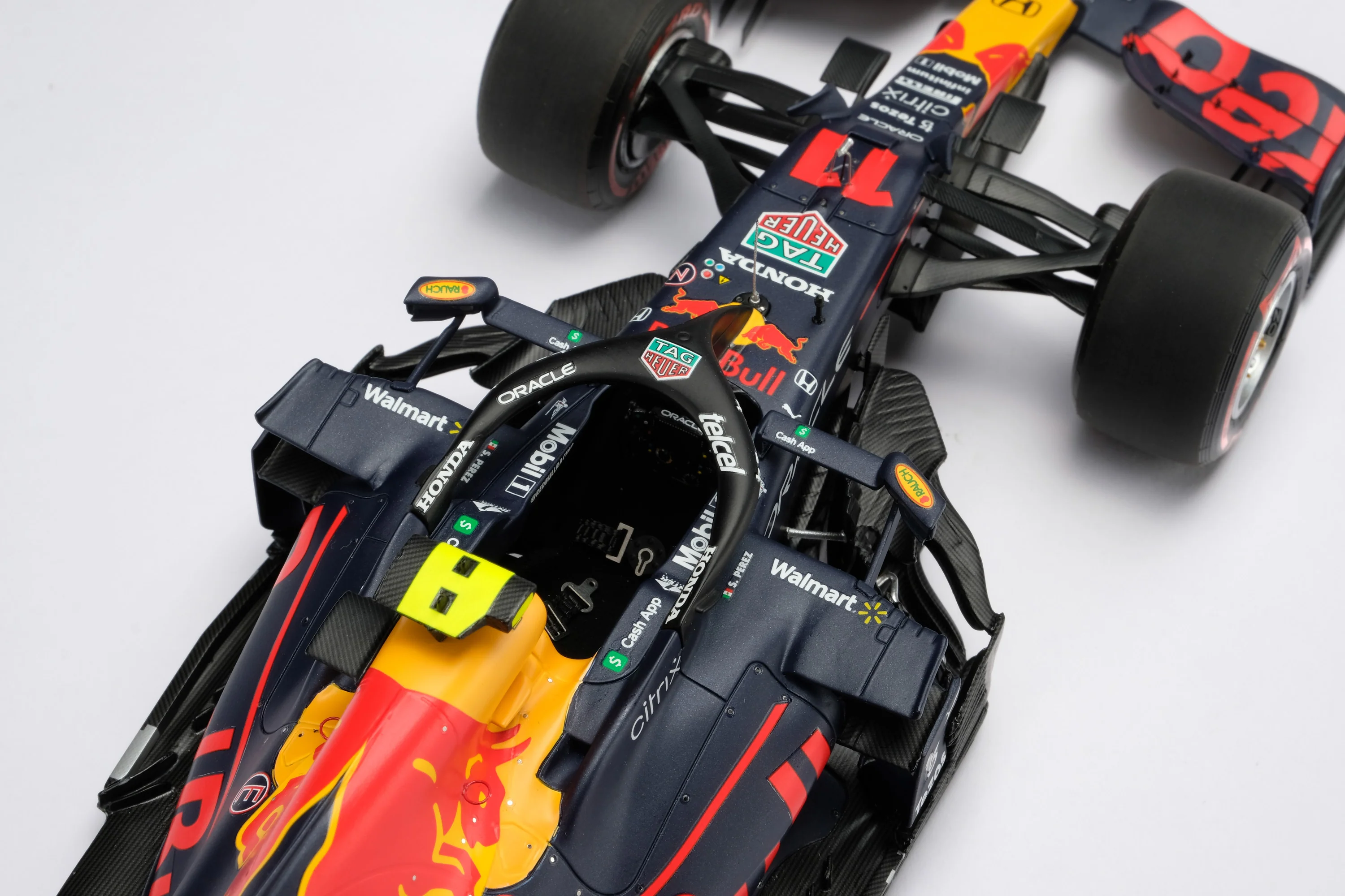 Red Bull Racing Honda RB16B - 2021 Abu Dhabi Grand Prix - Image 36