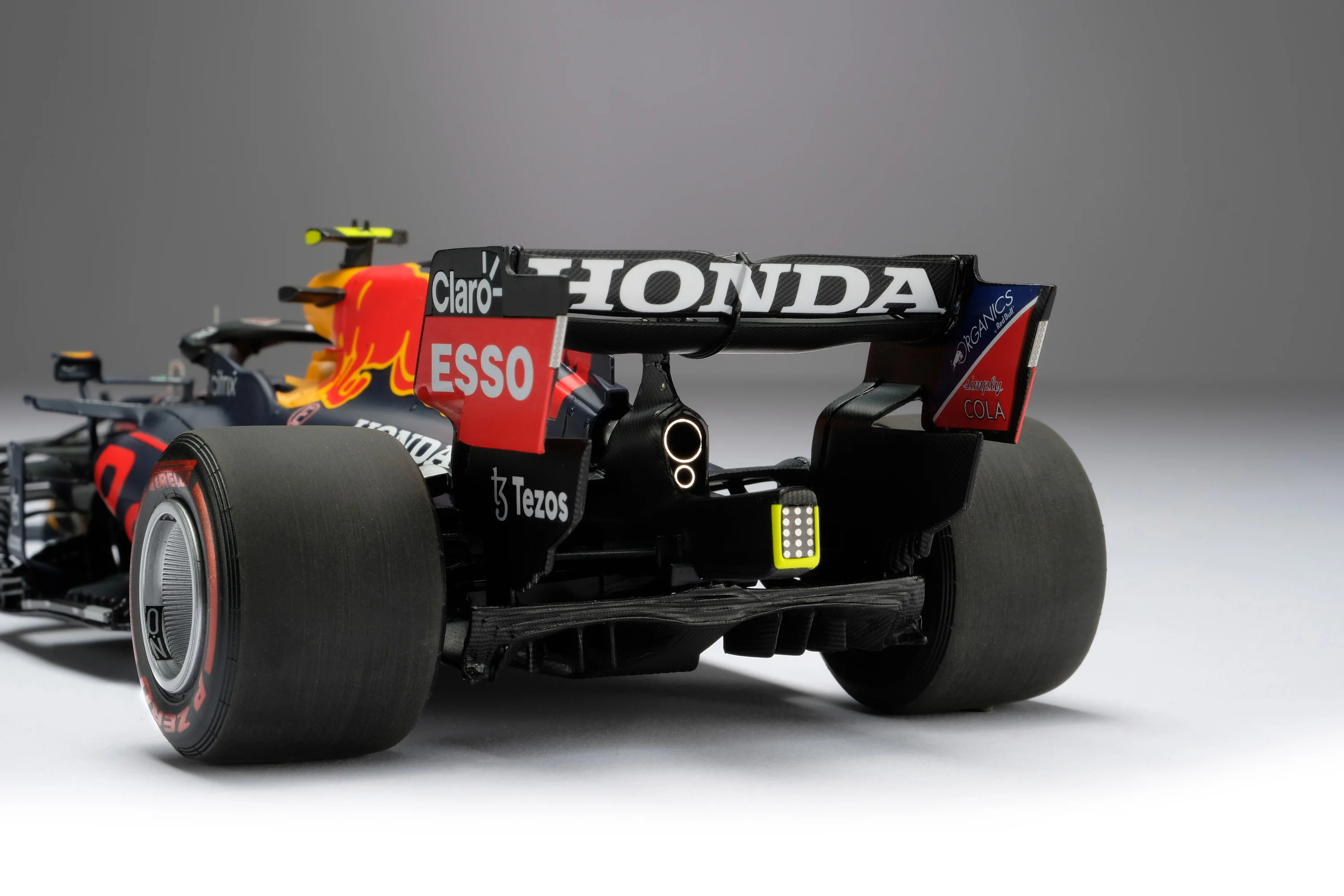 Red Bull Racing Honda RB16B - 2021 Abu Dhabi Grand Prix - Image 39