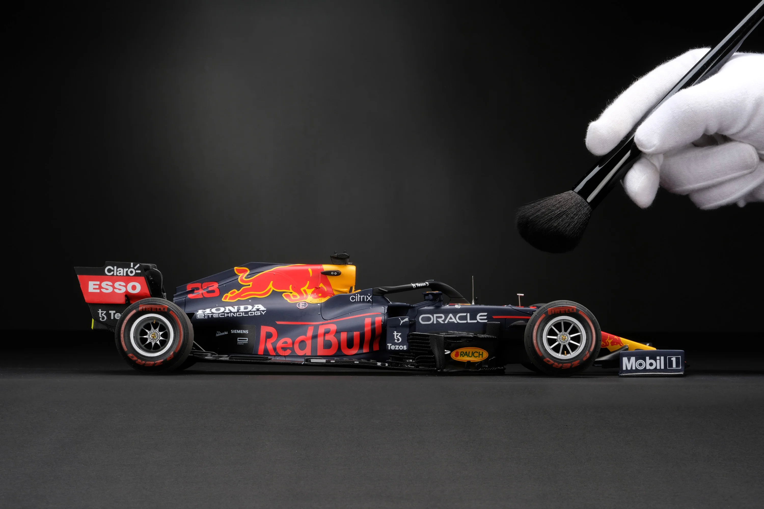 Red Bull Racing Honda RB16B - 2021 Abu Dhabi Grand Prix - Image 4