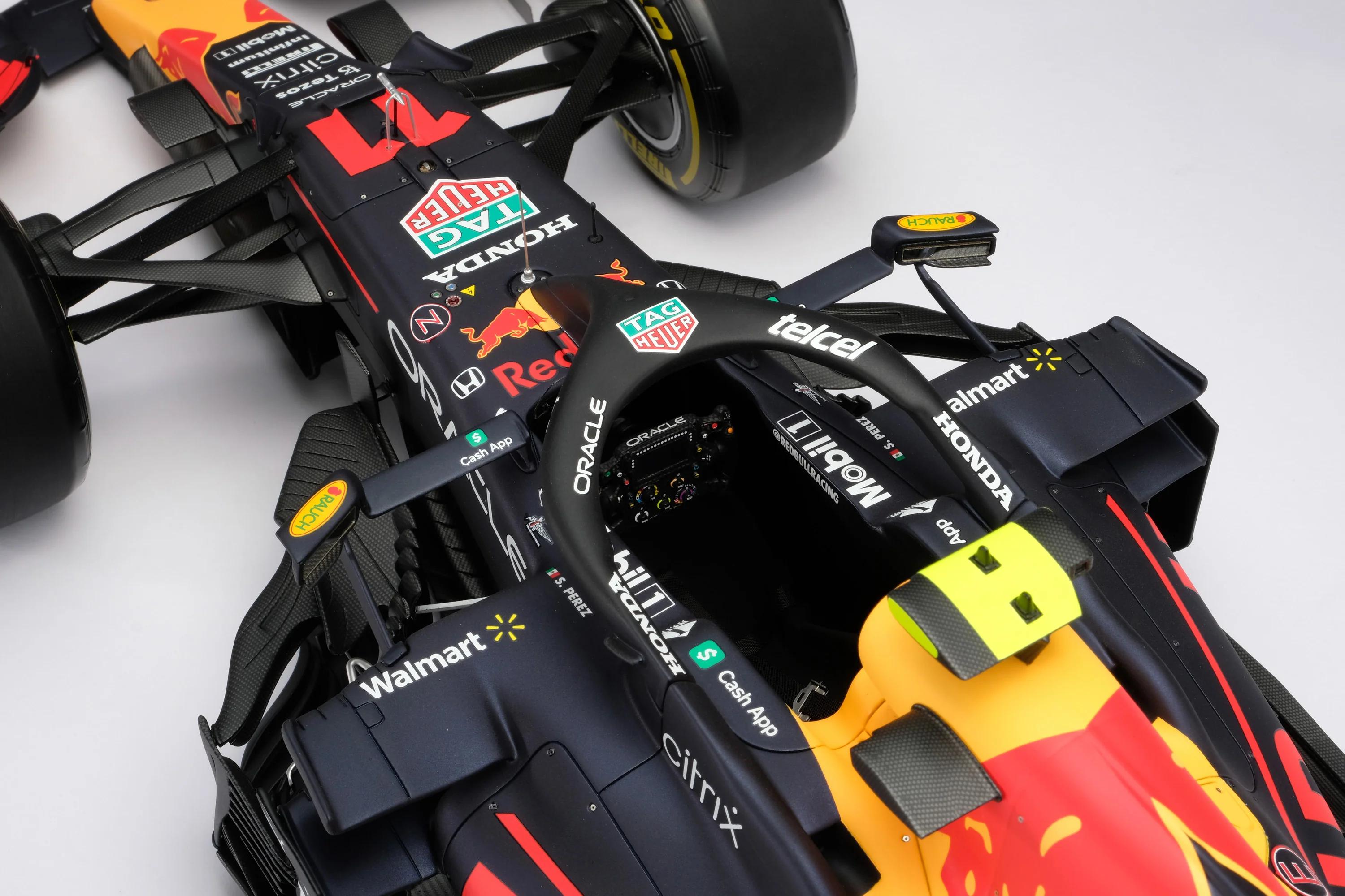 Red Bull Racing Honda RB16B - 2021 Abu Dhabi Grand Prix - Image 12