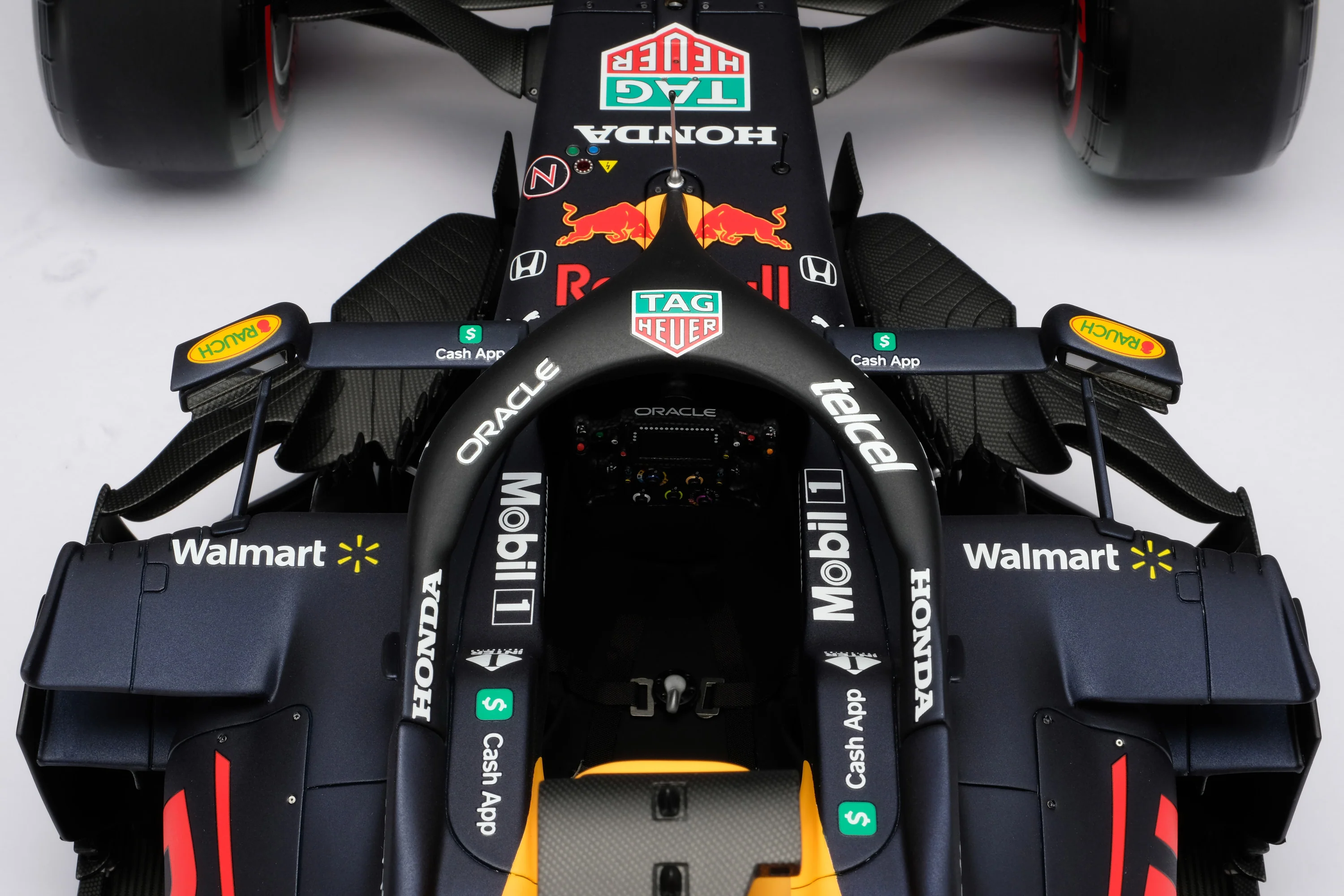 Red Bull Racing Honda RB16B - 2021 Abu Dhabi Grand Prix - Image 21