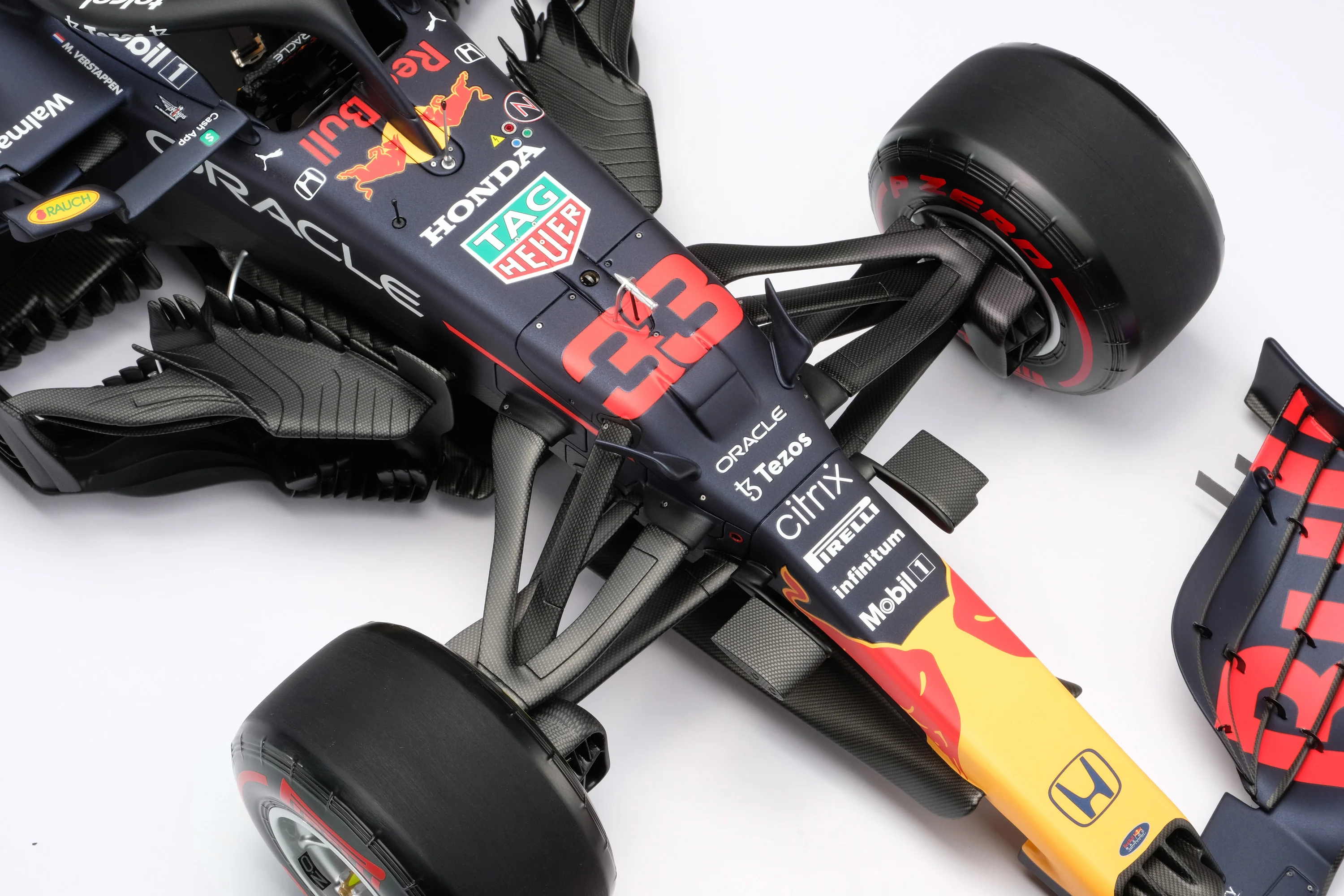 Red Bull Racing Honda RB16B - 2021 Abu Dhabi Grand Prix - Image 25