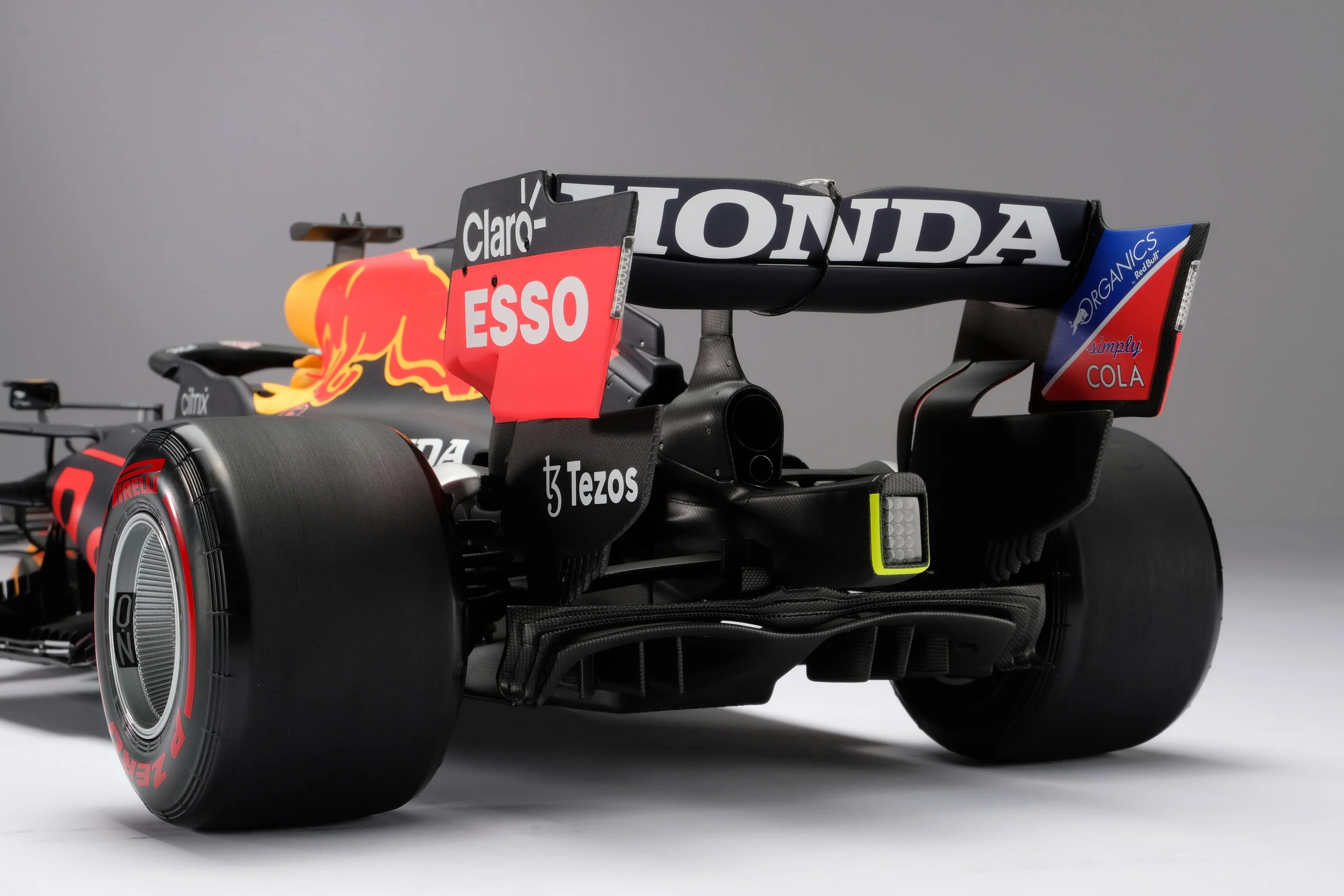 Red Bull Racing Honda RB16B - 2021 Abu Dhabi Grand Prix - Image 28