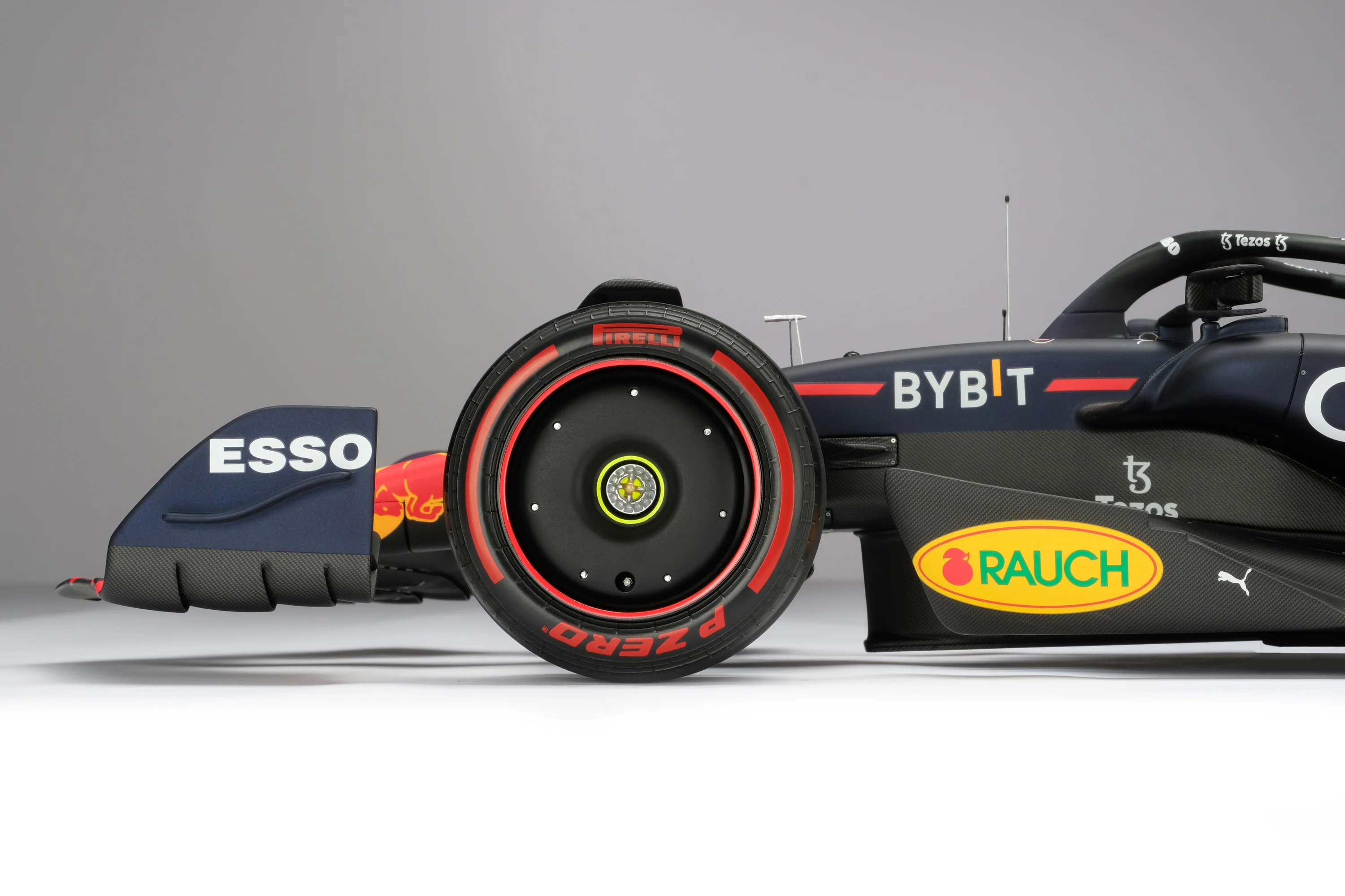 Oracle Red Bull Racing RB18 - 2022 Dutch Grand Prix - Image 14