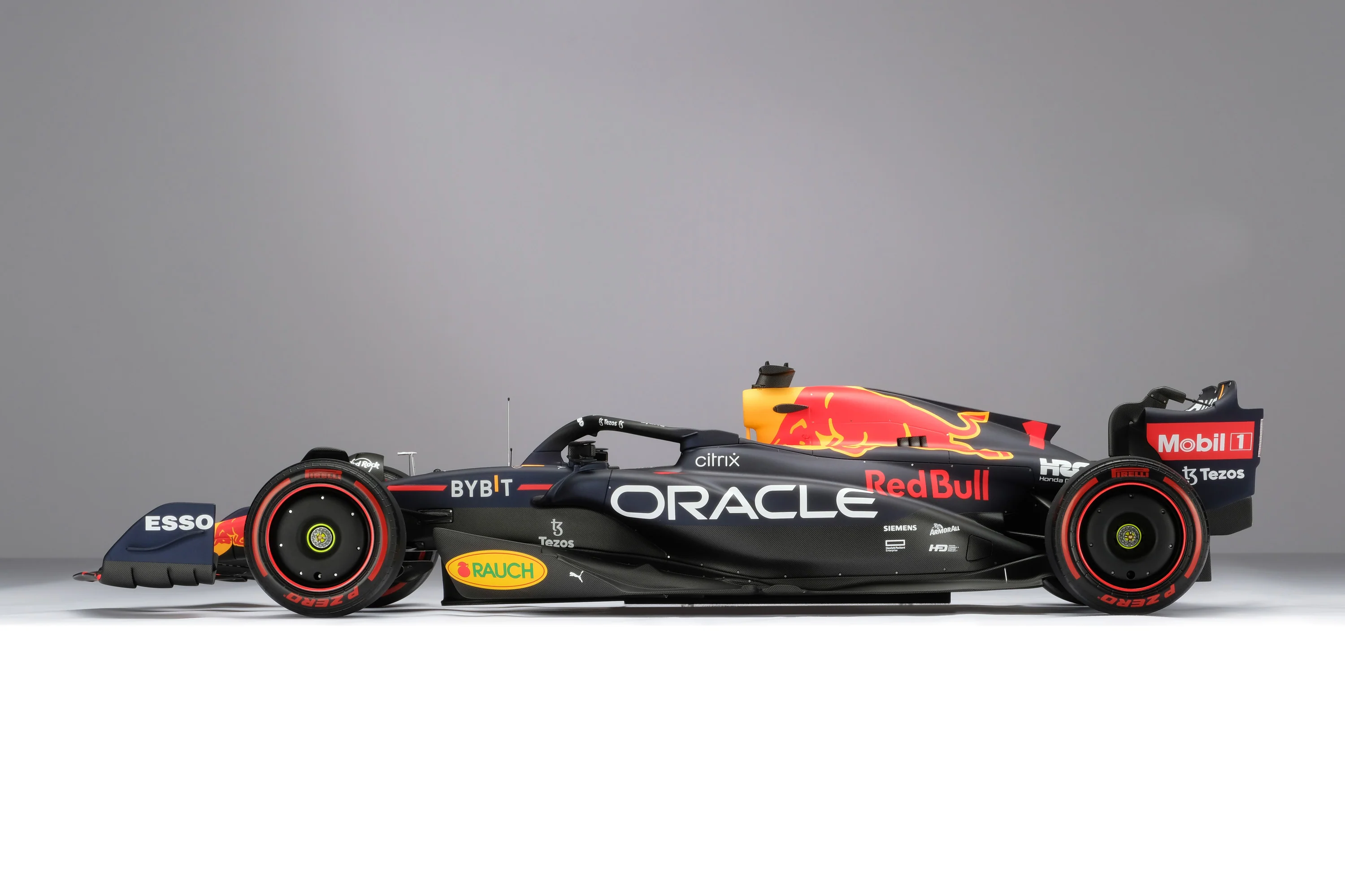 Oracle Red Bull Racing RB18 - 2022 Dutch Grand Prix - Image 15